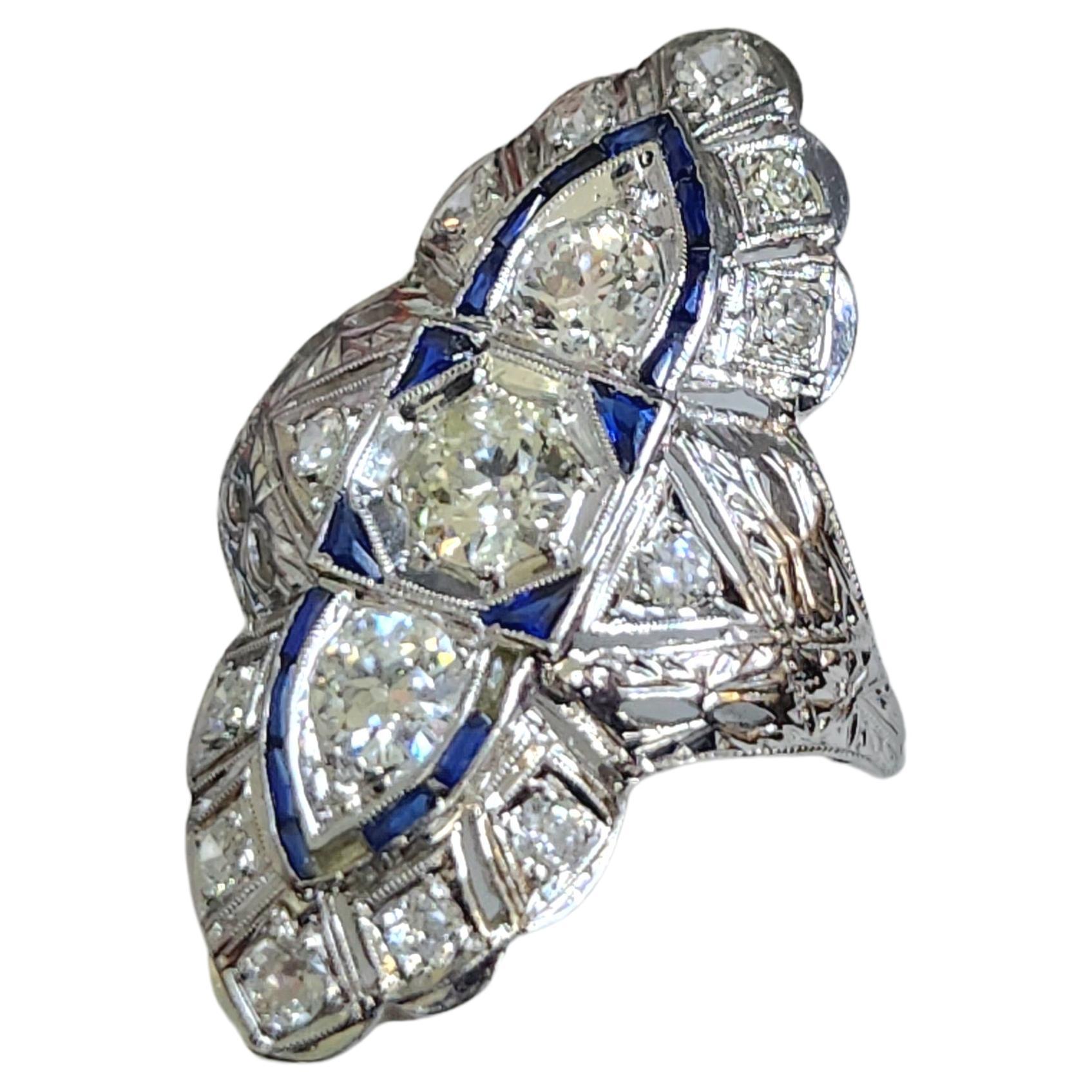  Diamond Sapphire Platinum Ring In Good Condition For Sale In Cairo, EG