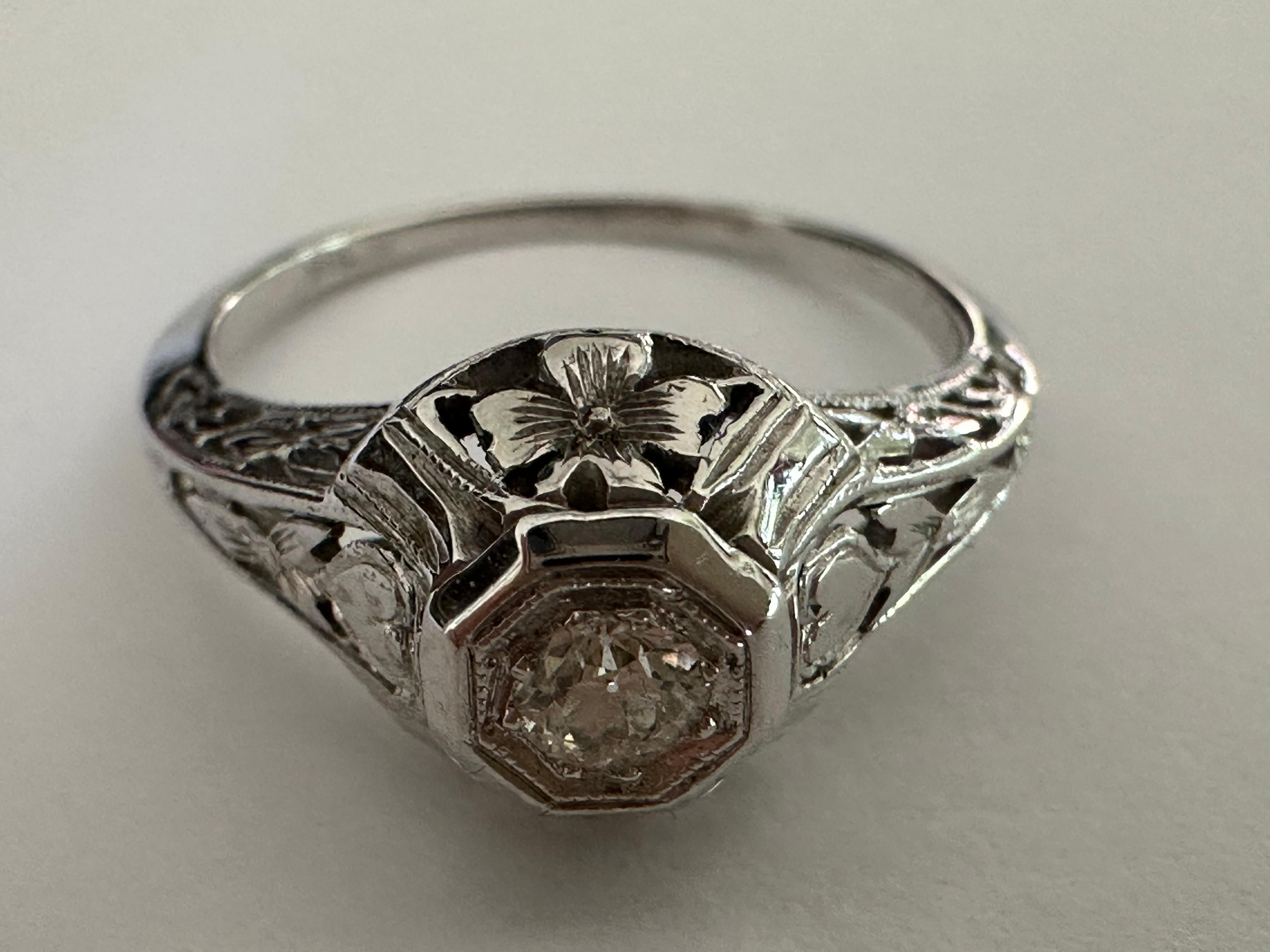 De las mujeres Anillo de compromiso Art Decó con diamante solitario en venta