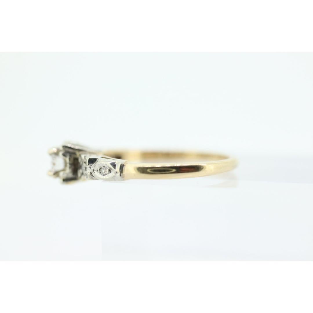 Anillo Art Decó de filigrana con solitario de diamantes. Diamante talla vieja europea de oro de 14k en venta 4