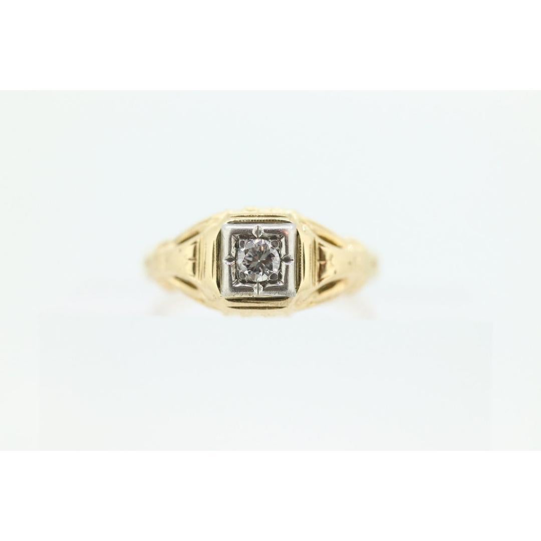 Art Deco Diamond Solitaire Ring. 14k Gold Old European Cut diamond floral Ring For Sale 5