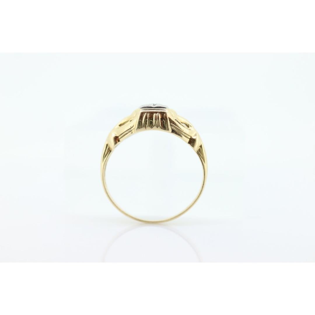Art Deco Diamond Solitaire Ring. 14k Gold Old European Cut diamond floral Ring For Sale 2