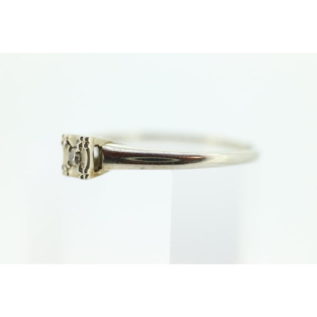 Art Deco Diamant Solitär Ring. 18k Gold quadratisch gefasster Diamant Solitär Ring. im Angebot 3