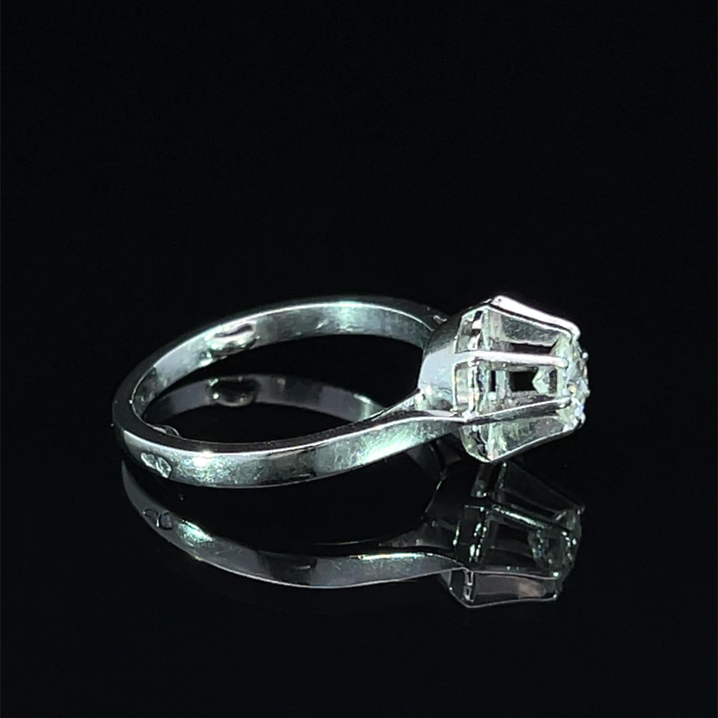 Art Deco Diamond Solitaire Ring Circa 1930s 2