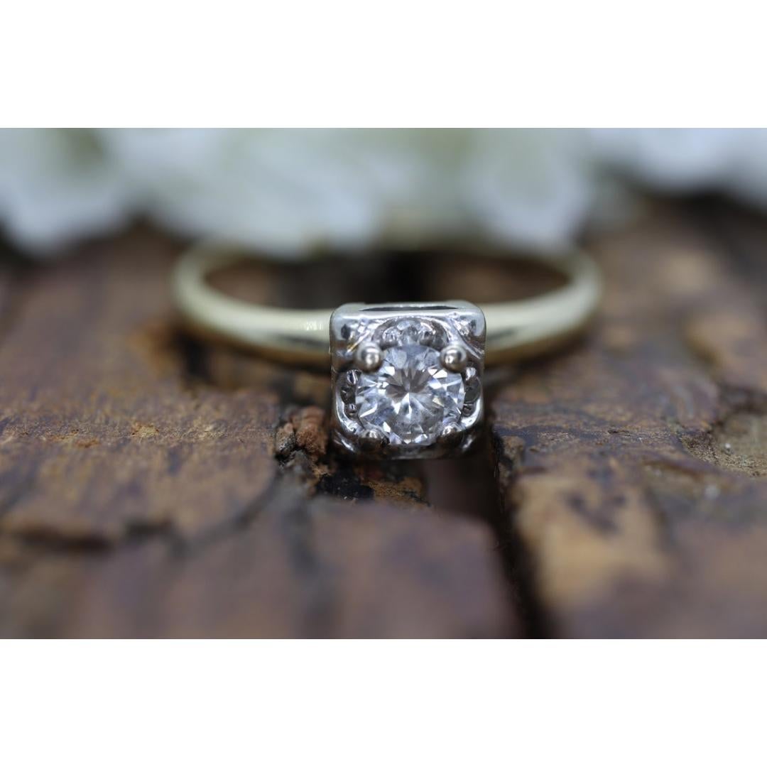 Anello con solitario quadrato in stile Art Deco. Diamante taglio europeo in oro 14k in vendita 7
