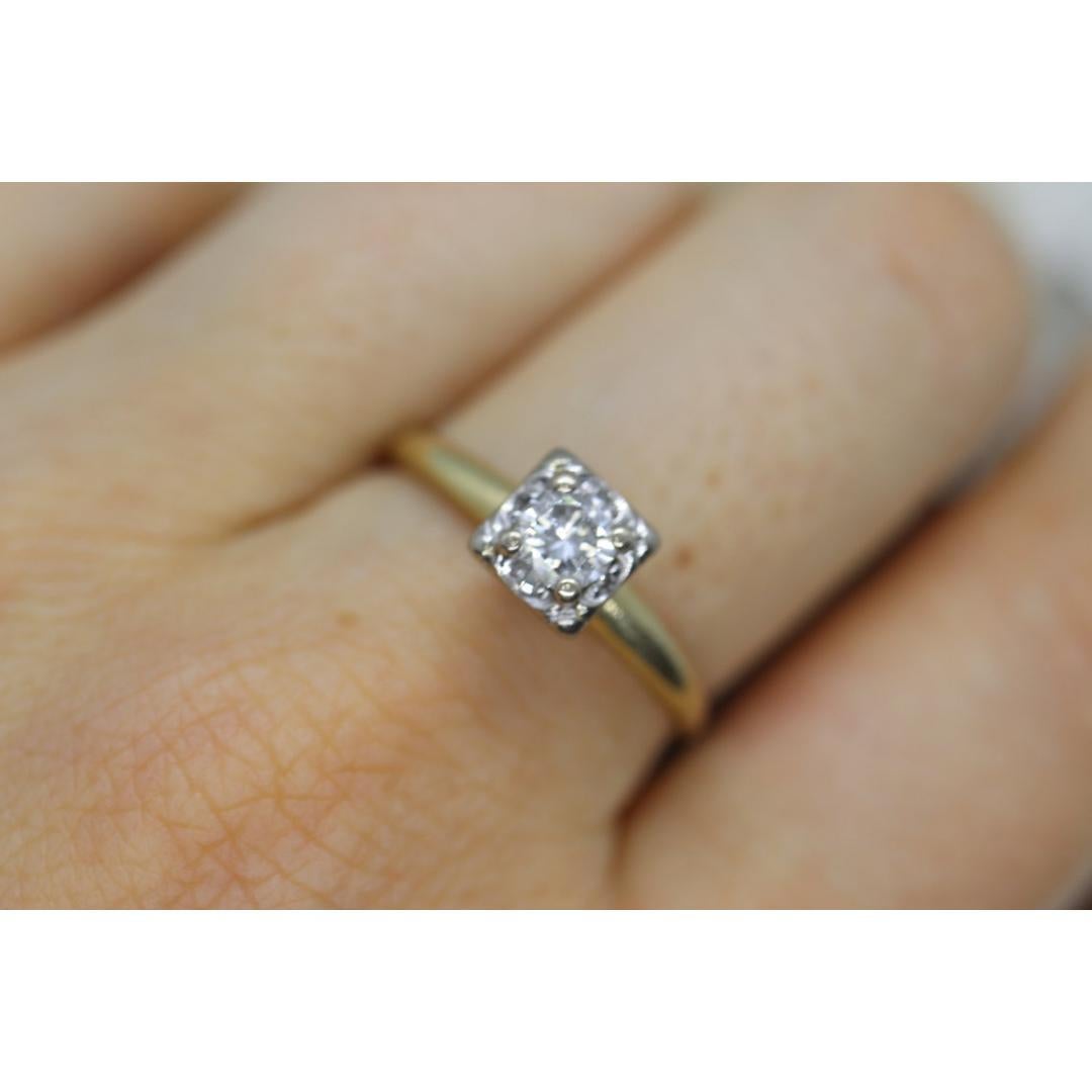 Anello con solitario quadrato in stile Art Deco. Diamante taglio europeo in oro 14k in vendita 1