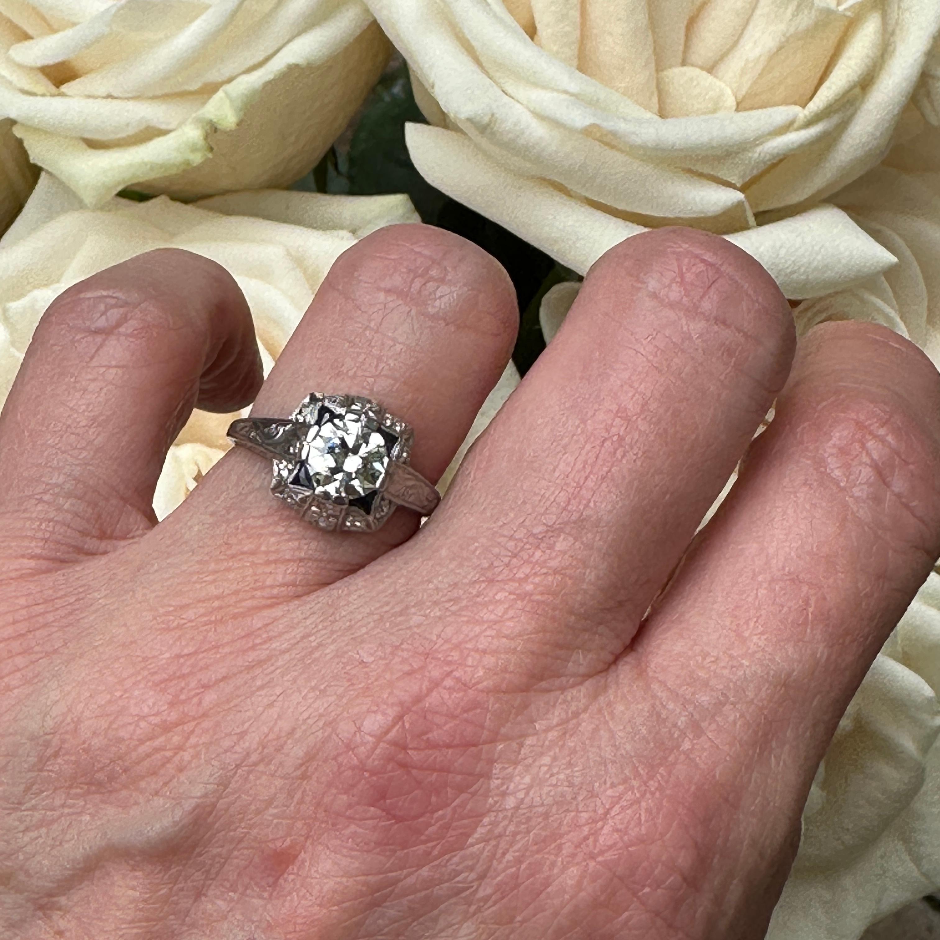 Art Deco Diamond & Synthetic Sapphire Engraved 1 Carat Platinum Ring For Sale 7