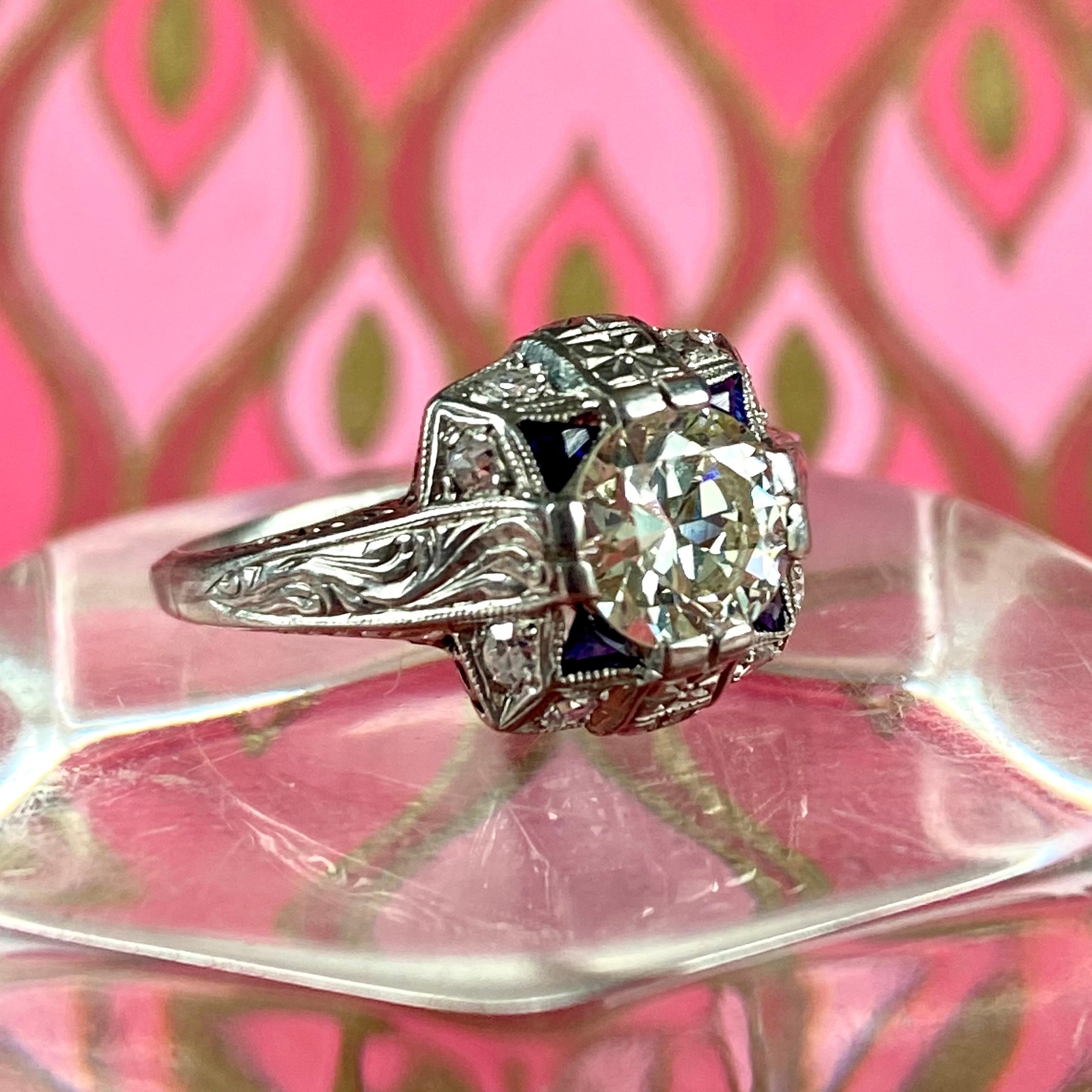 Art Deco Diamond & Synthetic Sapphire Engraved 1 Carat Platinum Ring For Sale 2