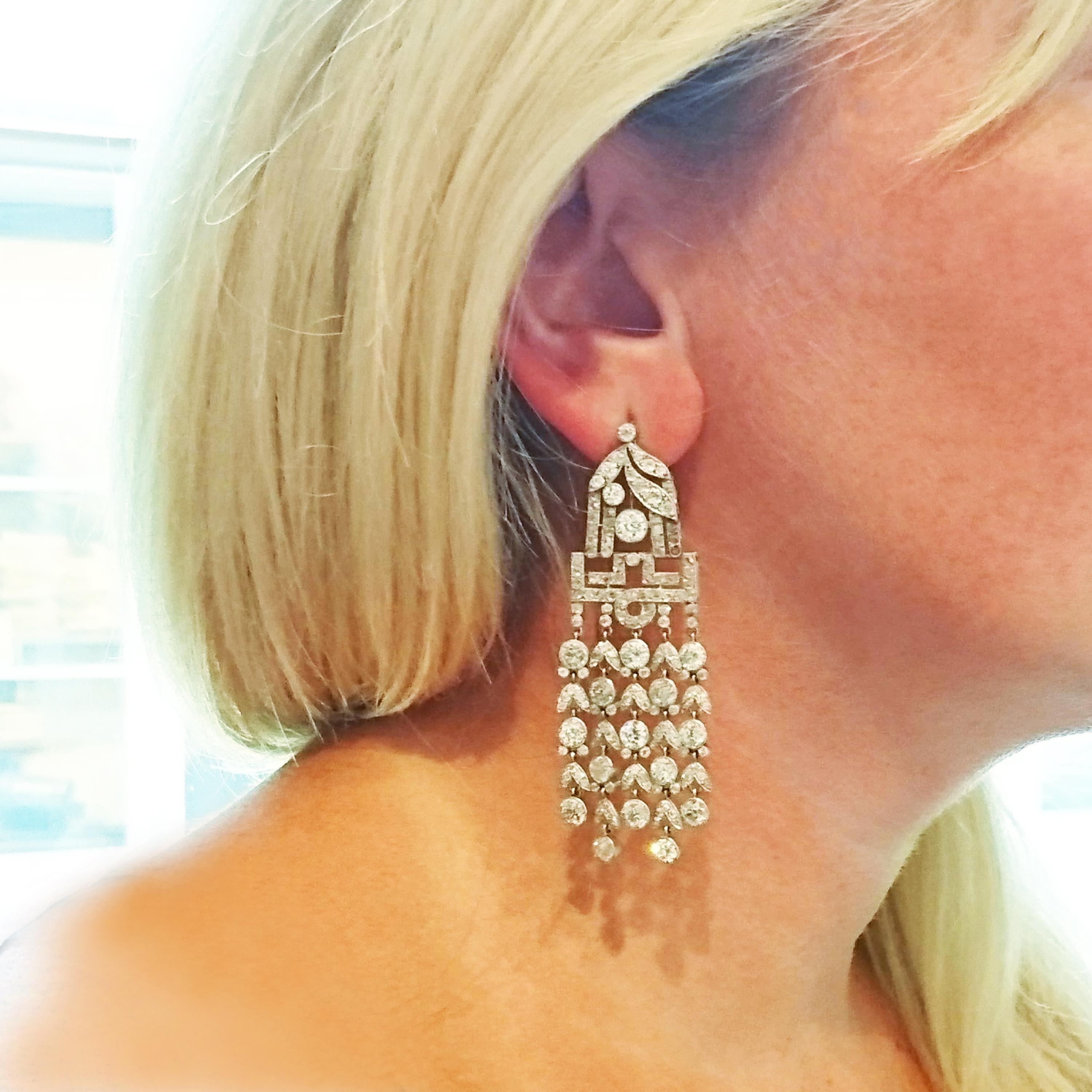 Women's Art Deco Diamond 18.00 Carat Platinum Tassel Drop Earrings