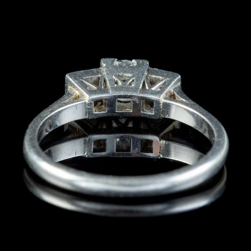 Women's Art Deco Diamond Trilogy Ring in 0.75ct of Diamond, circa 1920 For Sale