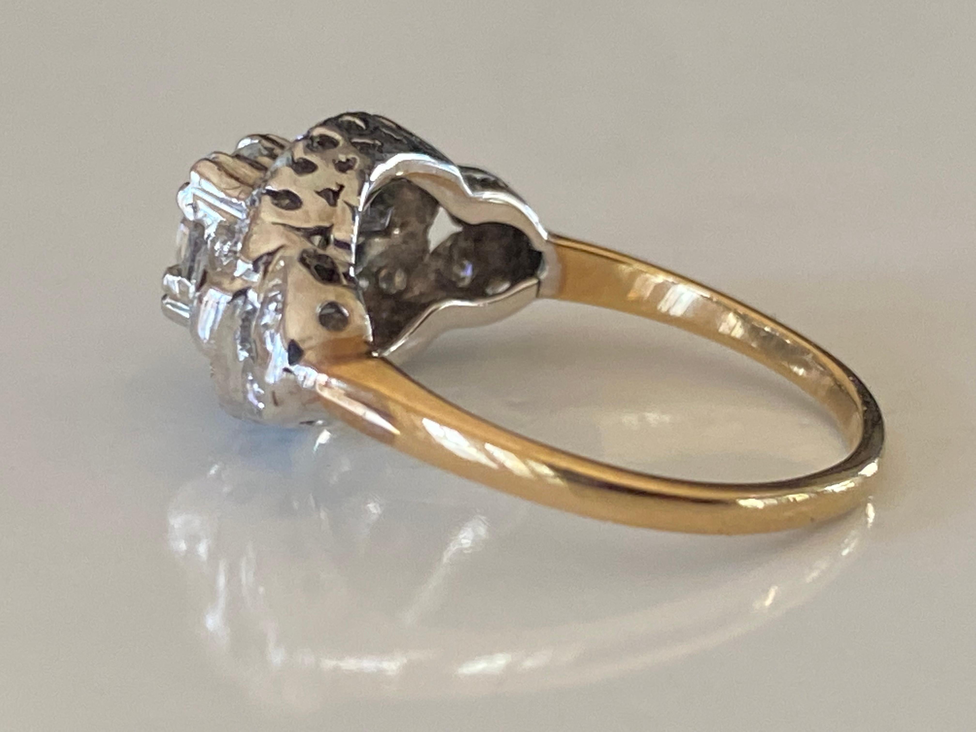 Zweifarbiger Art Deco Diamant-Ring (Alteuropäischer Schliff) im Angebot
