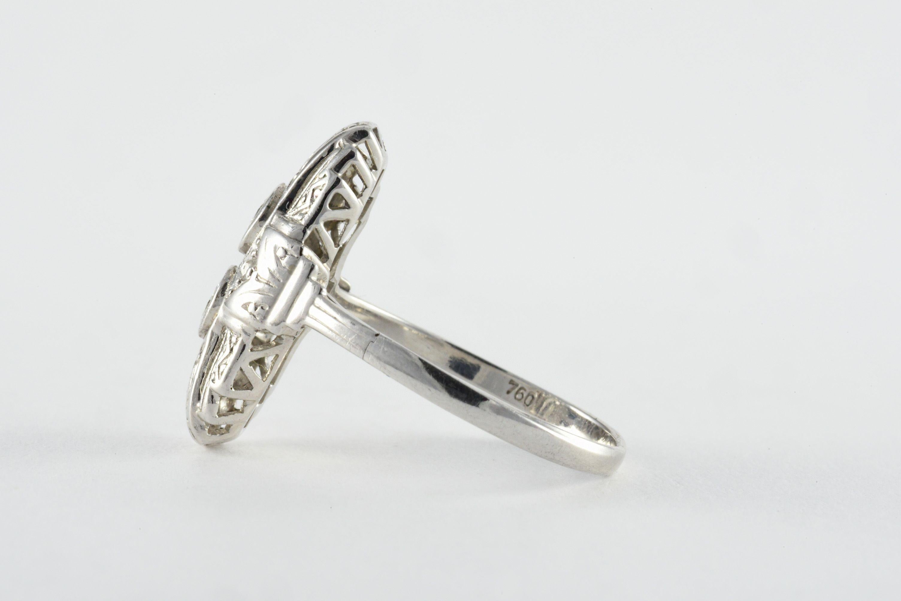 Art Deco Diamond Vertical Ring  In Good Condition For Sale In Denver, CO