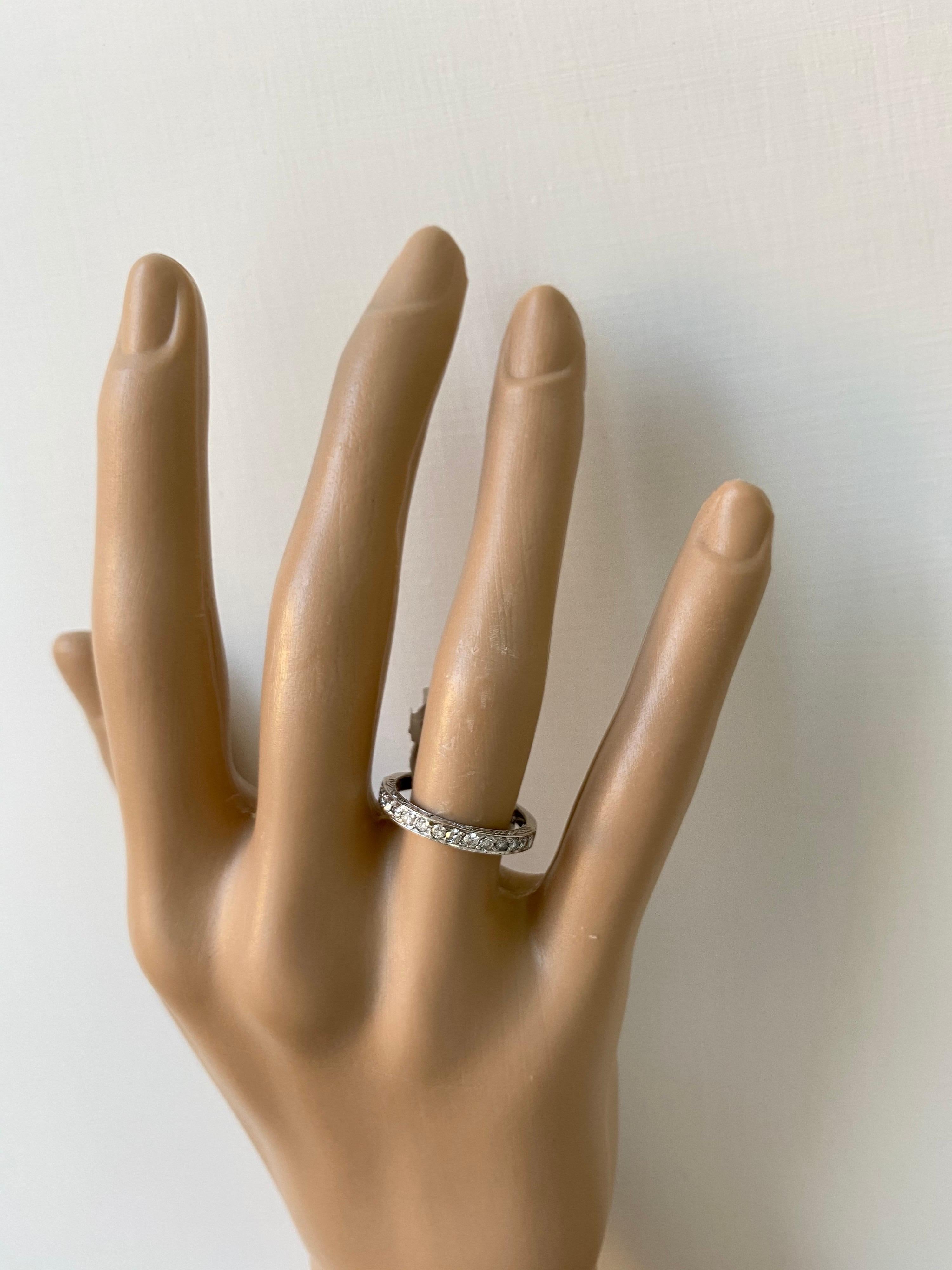Art Deco Diamond Wedding Gold Engraved Band Ring 2