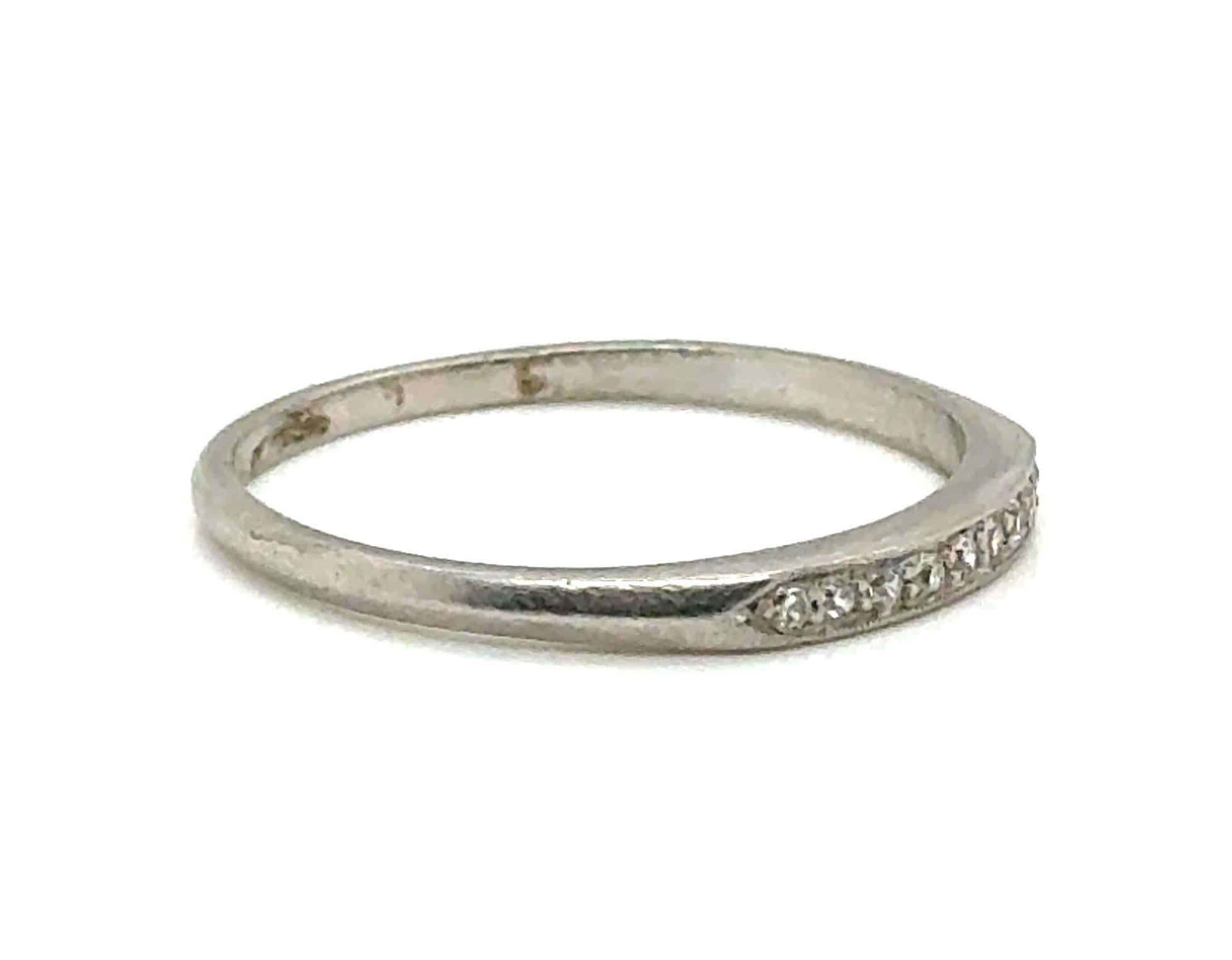 Genuine Original Antique Art Deco from the 1930's Anniversary Band .15ct Diamond Platinum Wedding Ring 



Features 9 Matching High Quality F/VS Antique Single Cut Diamonds

100% Natural Diamonds
 
.15 Carat Diamond Weight

Platinum

Circa