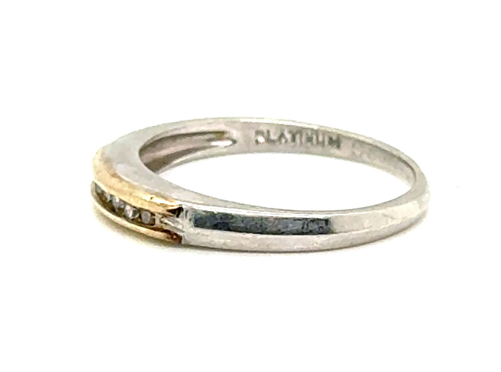 Single Cut Art Deco Diamond Wedding Ring Anniversary Band Mined Platinum 1930's-1940's For Sale