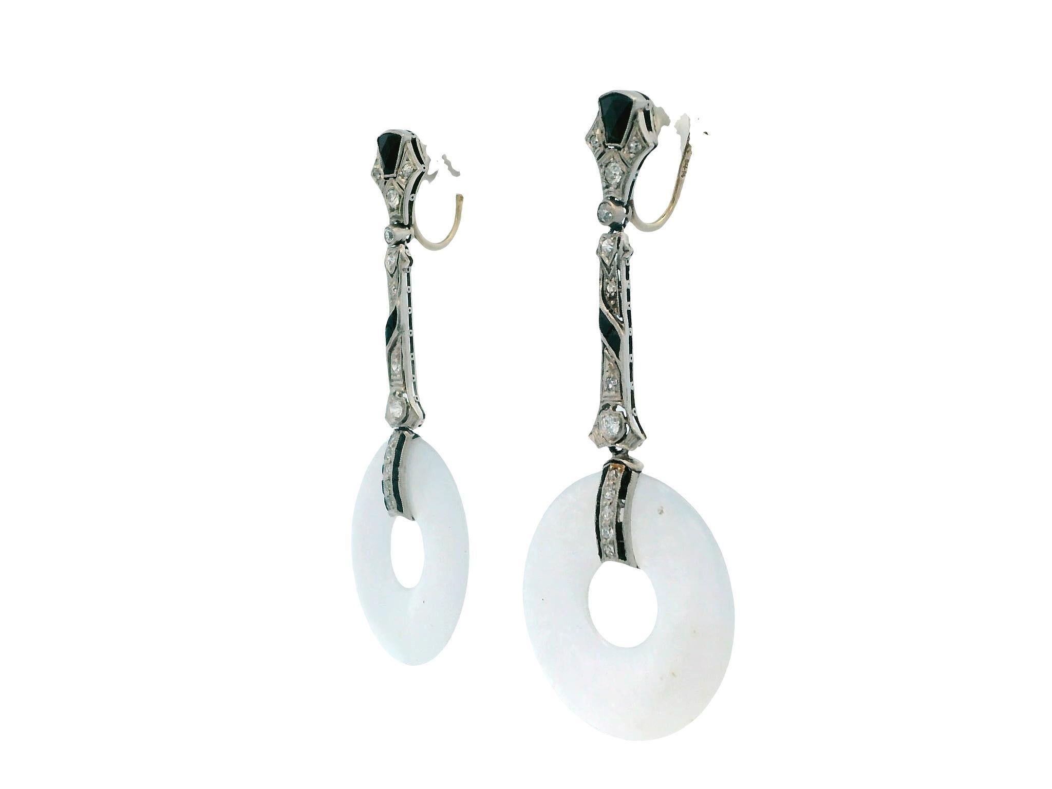 Art Deco Diamond & White 