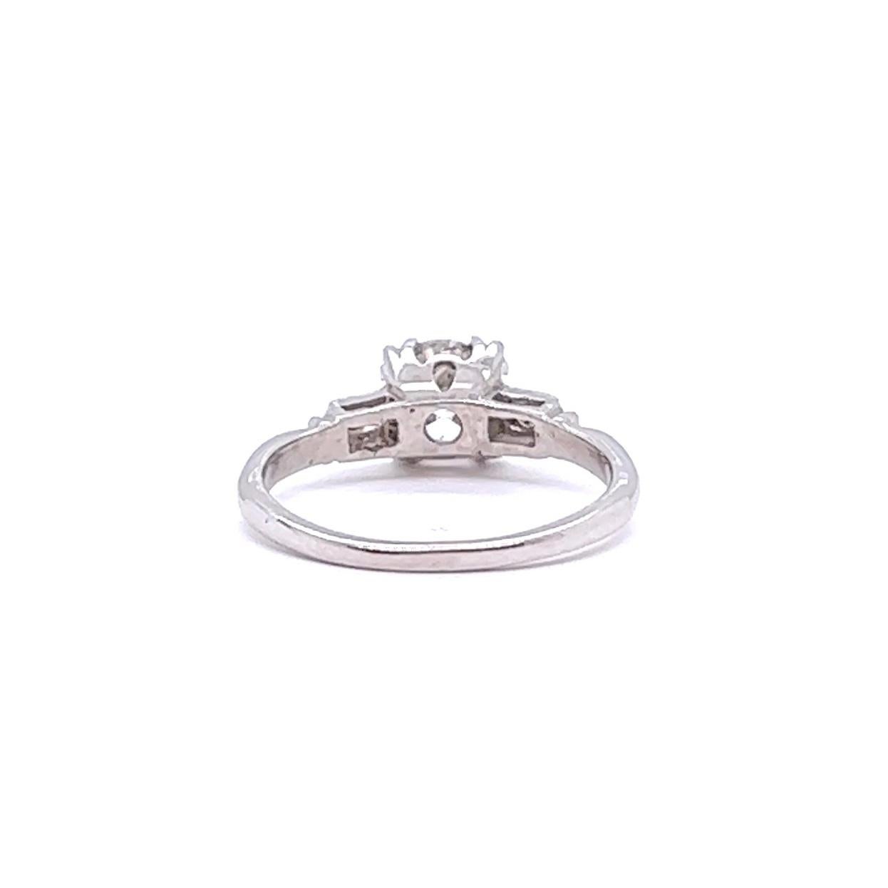 Art Deco 0.90 Carat Diamond 14 Karat White Gold Engagement Ring 1