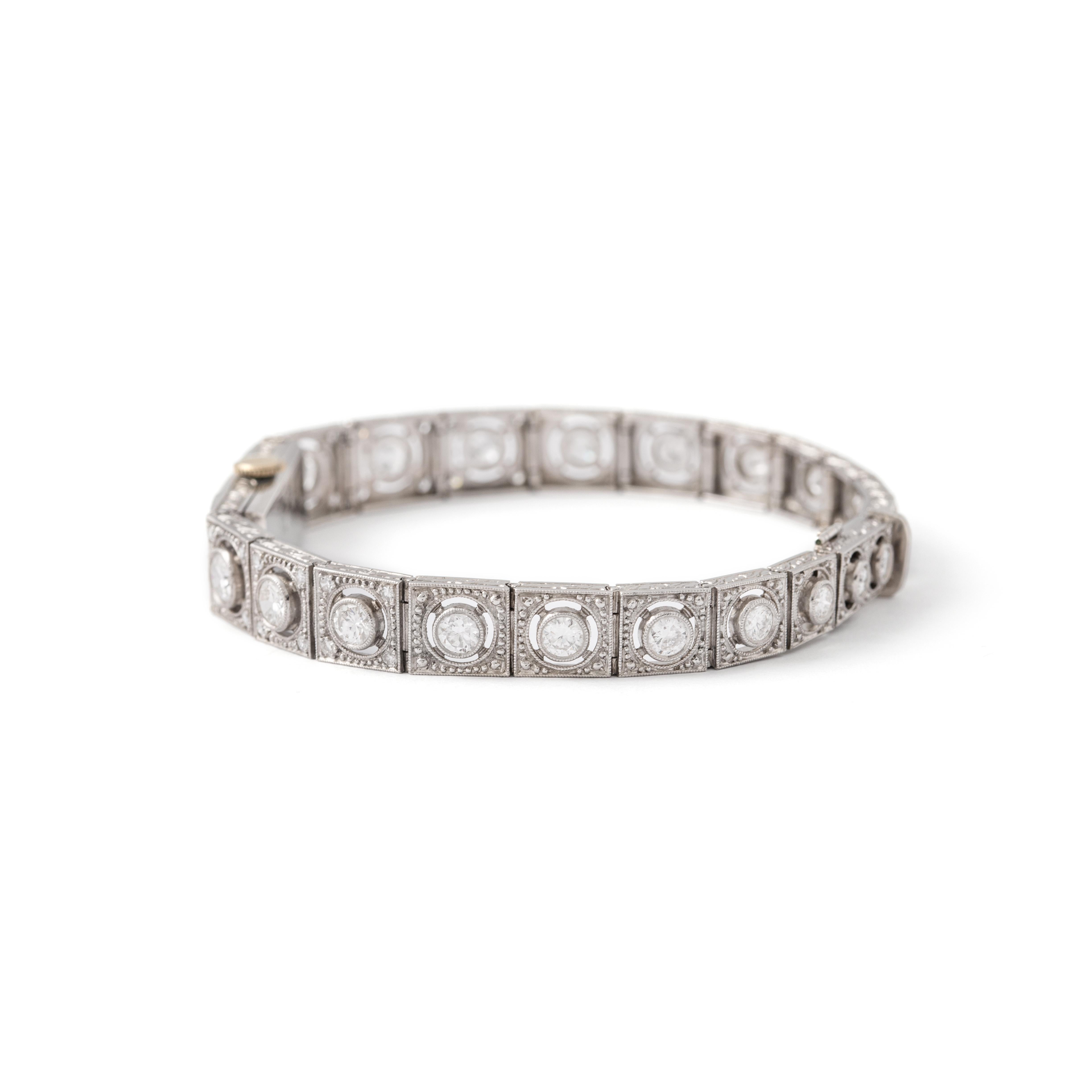 Montre-bracelet Art déco à diamants 1930S en vente 3
