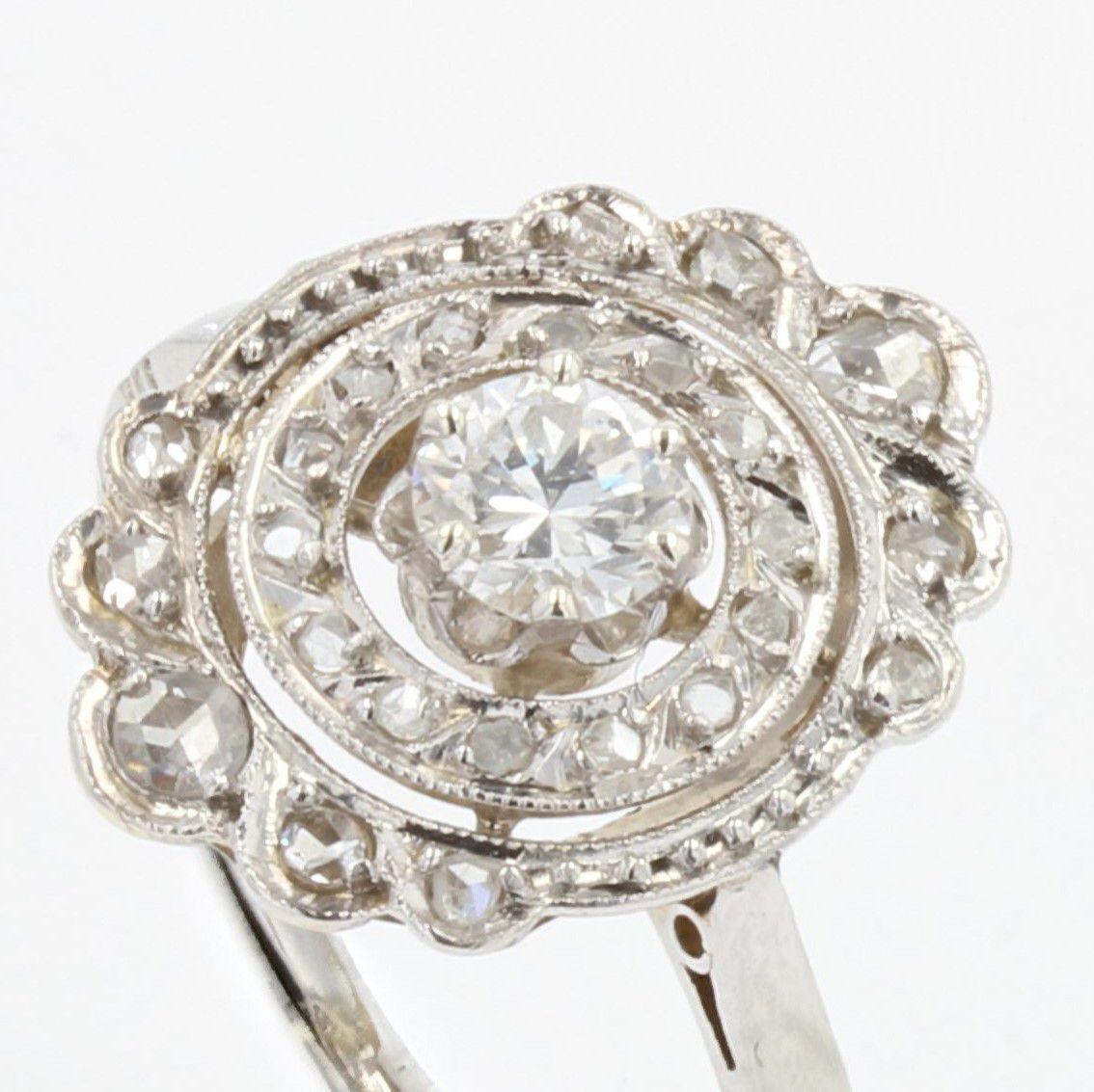 Art Deco Diamonds 18 Karat White Gold Ring 2