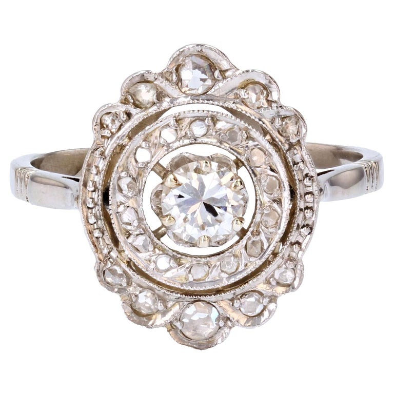Art Deco Diamonds 18 Karat White Gold Ring For Sale at 1stDibs