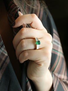 Art Deco diamonds and Colombian Muzo emerald ring