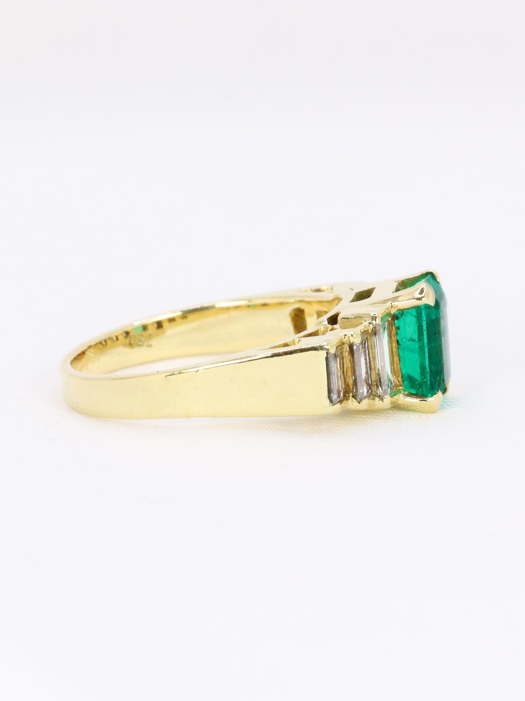 Anello con diamanti Art Deco e smeraldo Muzo colombiano in vendita 1