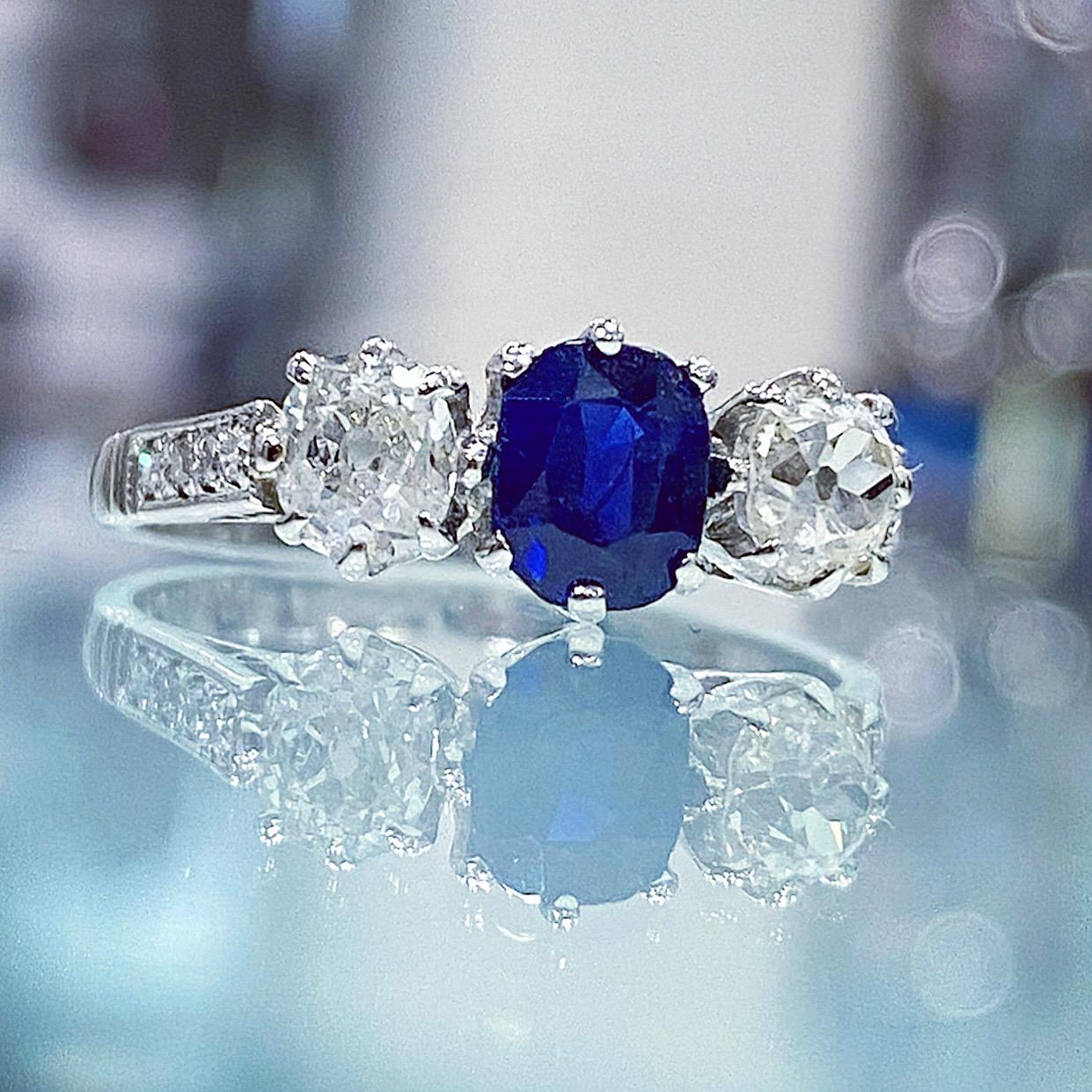 Art Deco Diamonds and Sapphire Three Stone Ring, c.1920s 1
