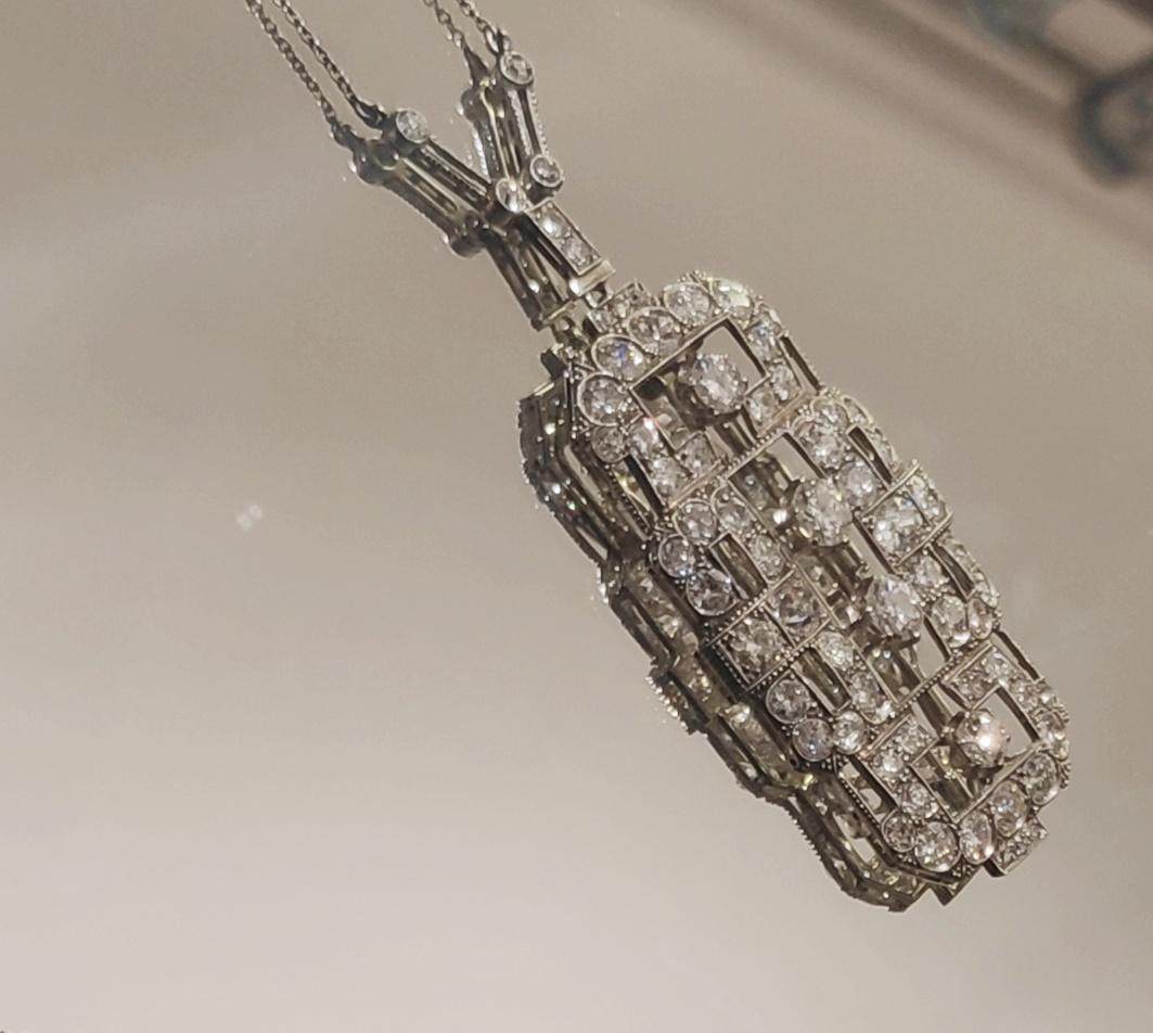 Broche et pendentif Art déco en diamants Unisexe en vente