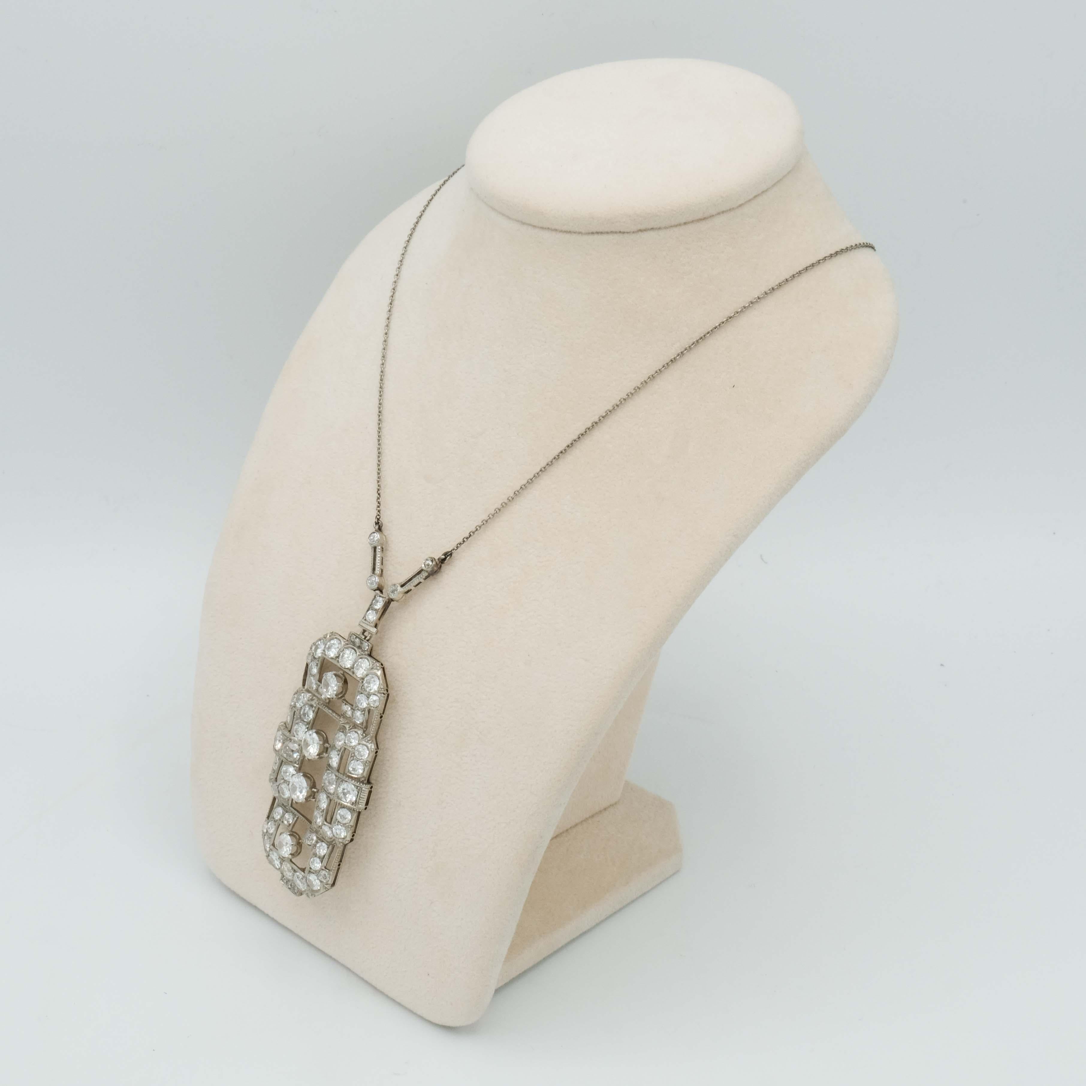 Art Deco Diamonds Brooch and Pendant In Excellent Condition For Sale In Palermo, IT