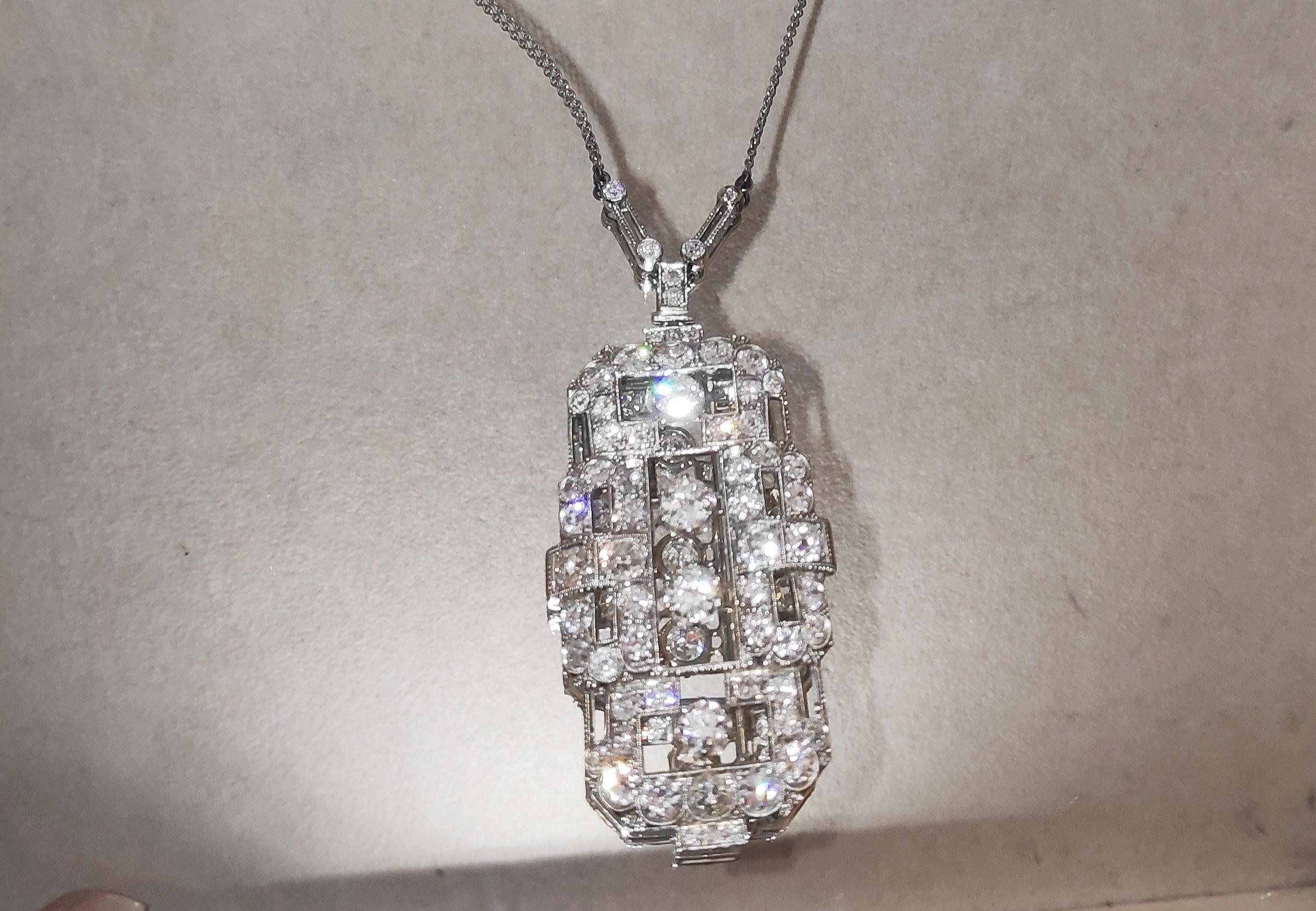 Broche et pendentif Art déco en diamants en vente 4