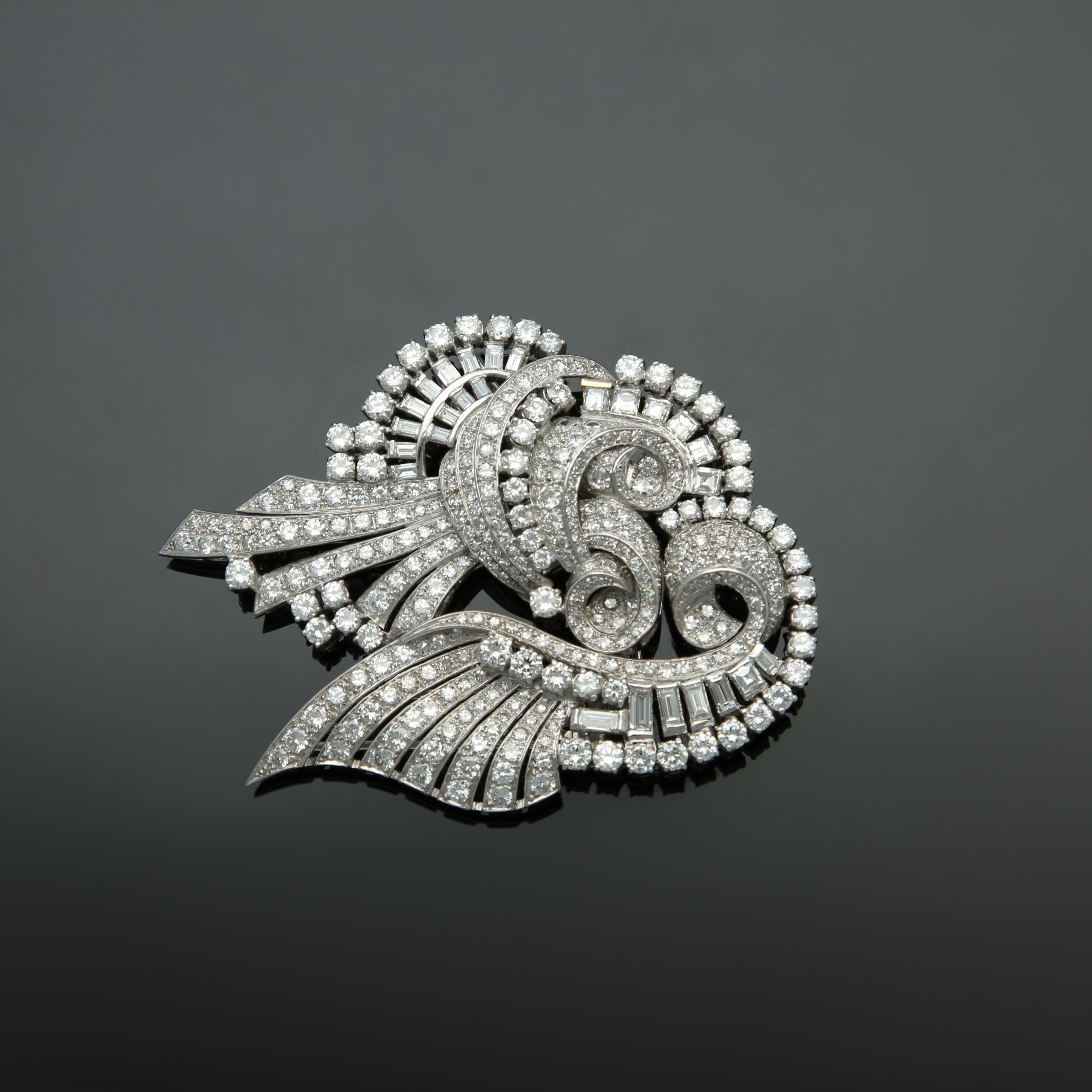 Art Deco Diamanten Duble Clip-Brosche im Zustand „Gut“ im Angebot in Tel Aviv - Jaffa, IL