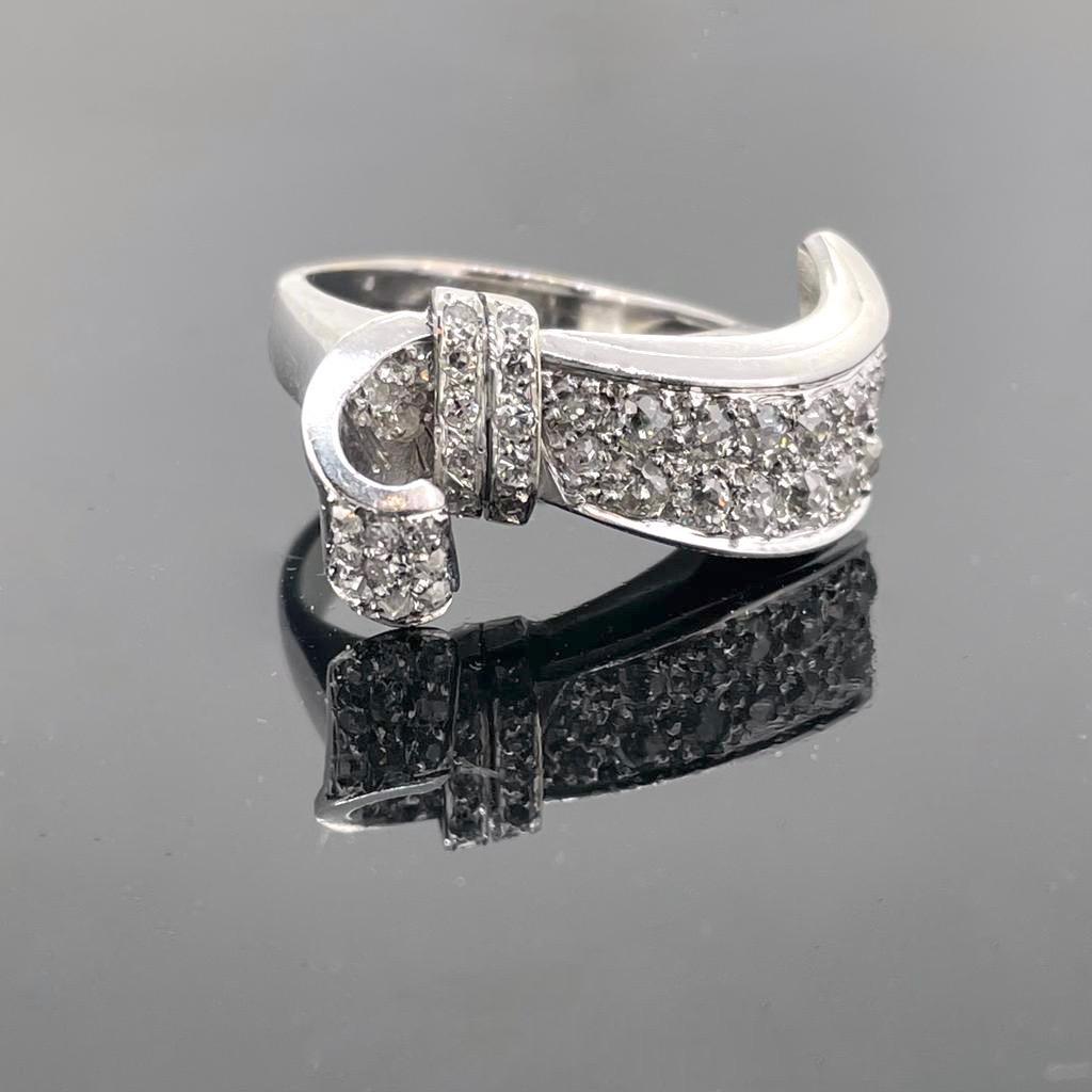 Weight:	13.1gr

Metal:	18kt white gold and platinum

Stones:	Diamonds
•	Cut:	Old mine
•	Carat weight:	1.60ct approximately
•	Colour:	H/I
•	Clarity:	VS/Si

Condition:	Very Good

Hallmarks: 	French, eagle and dog’s heads

Comments: 	This Art Deco