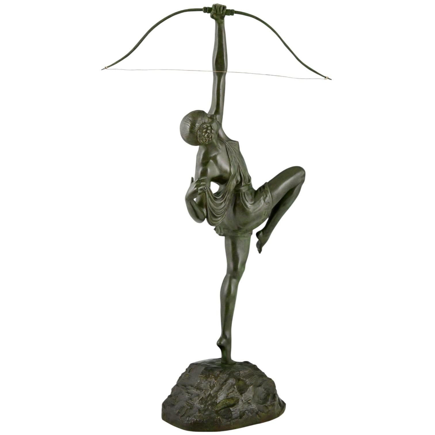 Bronze Art Deco Diana with bow bronze sculpture Le Faguays & Susse Frères France 1925 For Sale