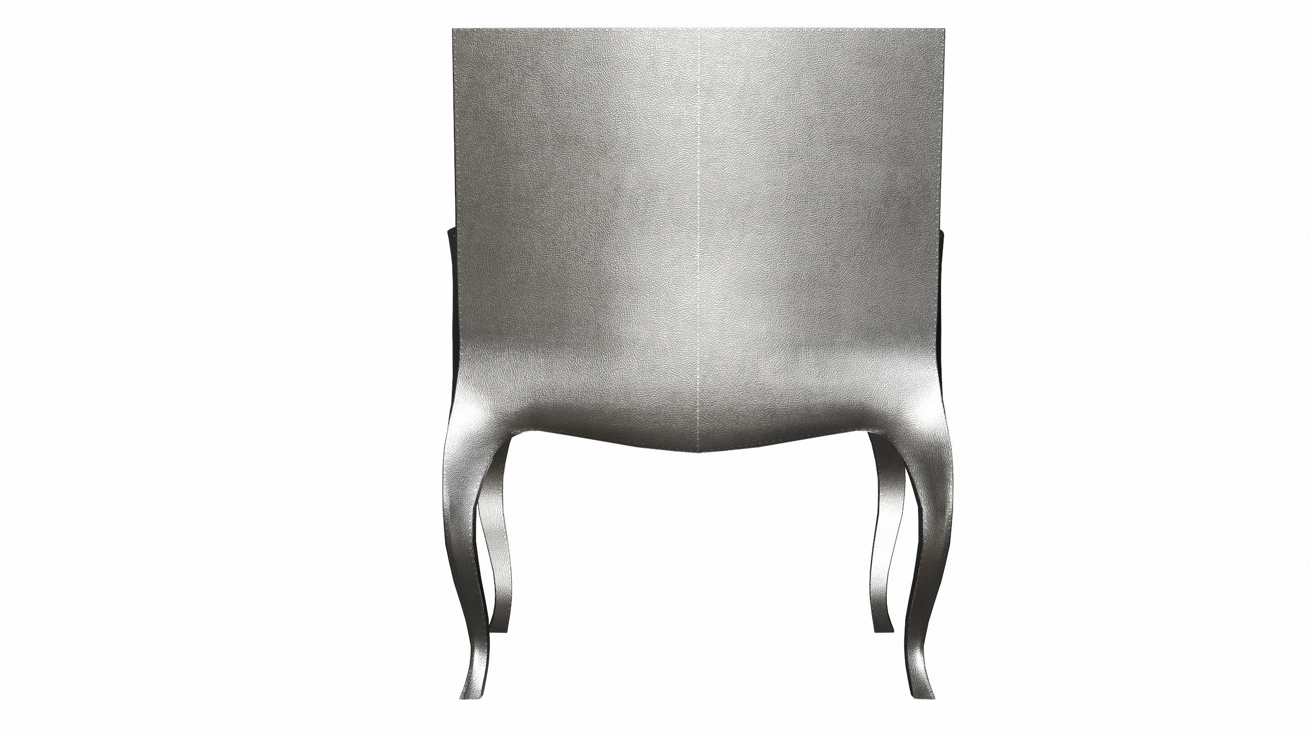Esszimmerstühle im Art déco-Stil, fein gehämmert in weißer Bronze von Paul Mathieu  im Angebot 2