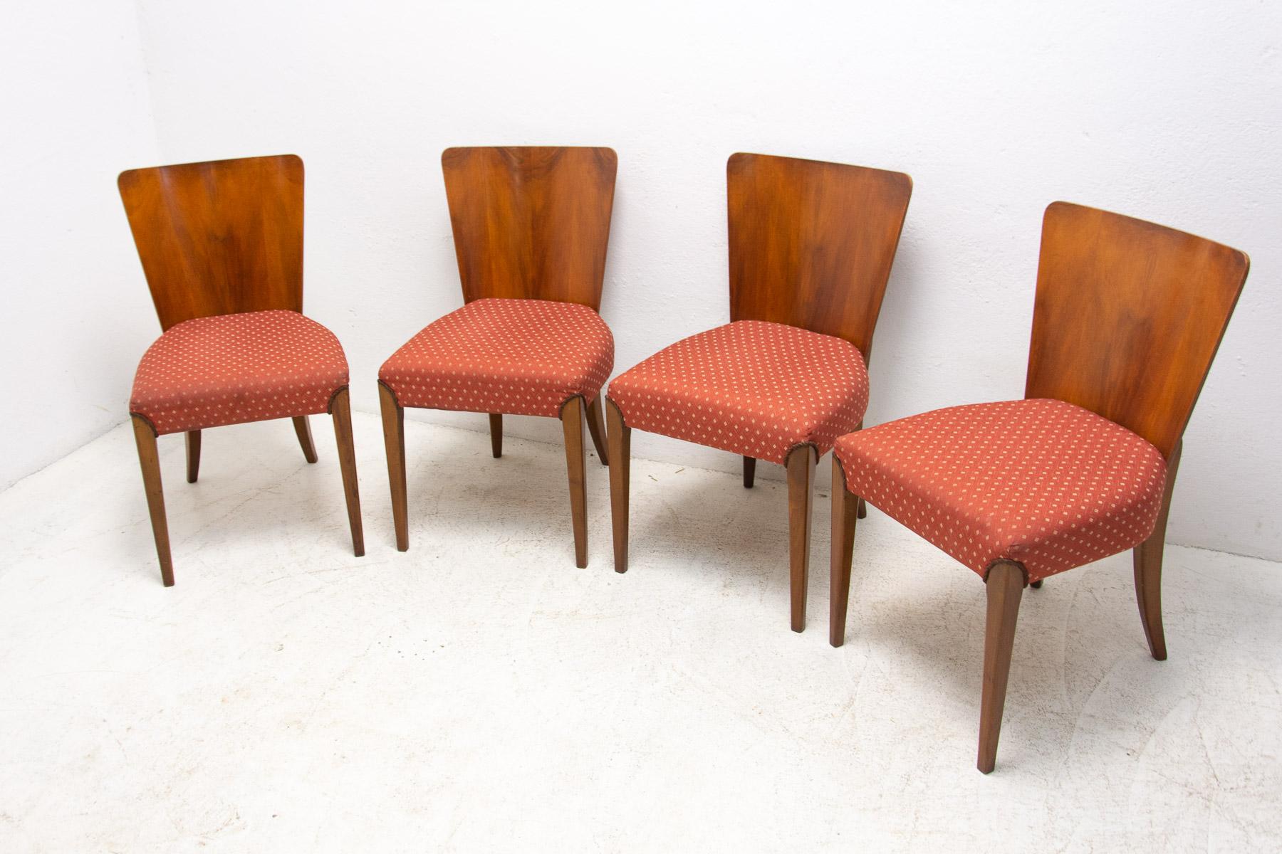 Art Deco Dining Chairs H-214 by Jindrich Halabala for ÚP Závody, 1950's In Good Condition For Sale In Prague 8, CZ
