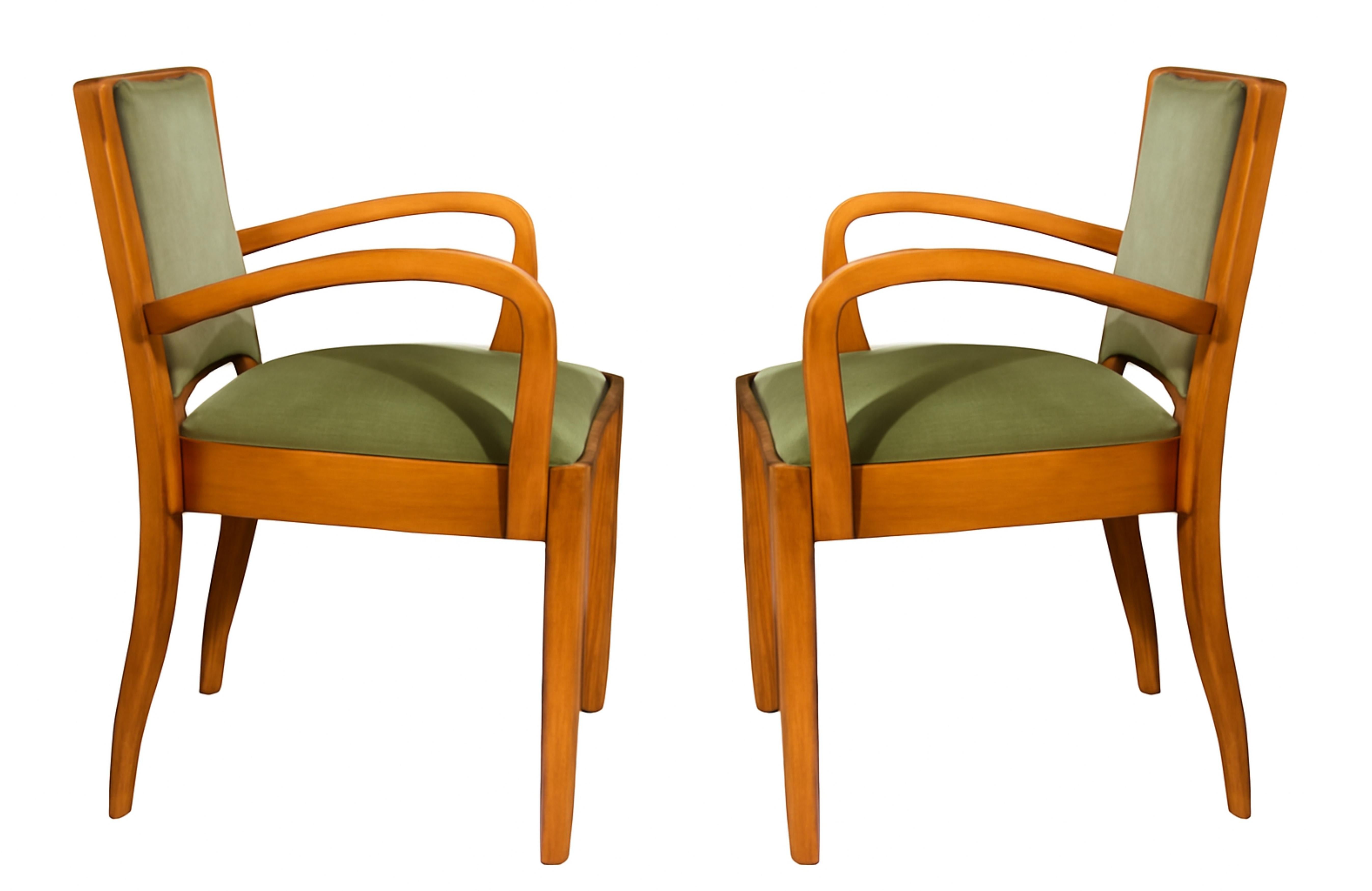 Français Ensemble de salle à manger Art déco avec 8 chaises, 20ème siècle en vente
