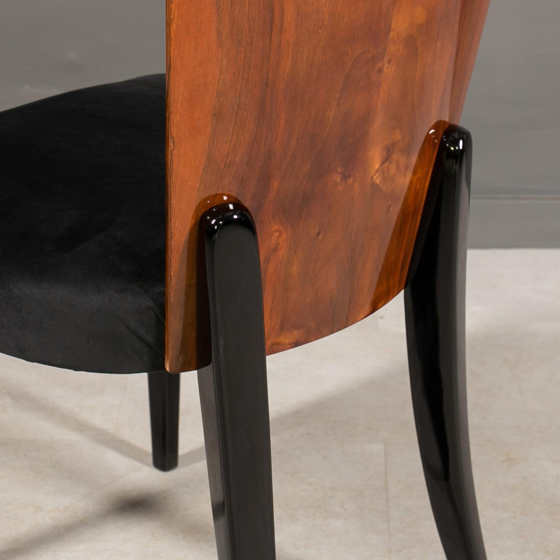 Art-Déco-Esstisch-Set von J. Halabala, ausziehbarer Tisch aus Nussbaumholz, 4 Stühle im Angebot 6