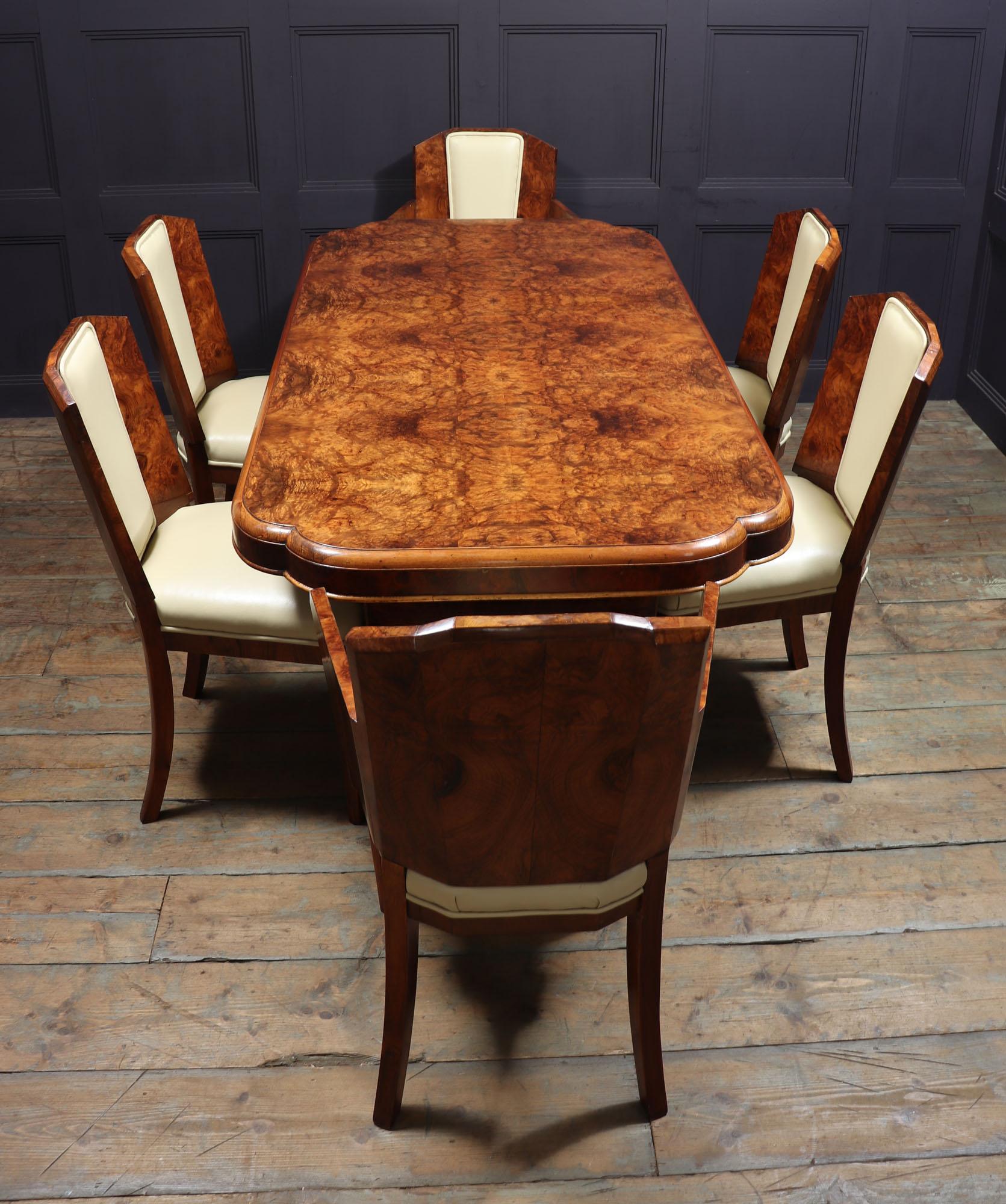 English Art Deco Dining Table and Chairs by Hille