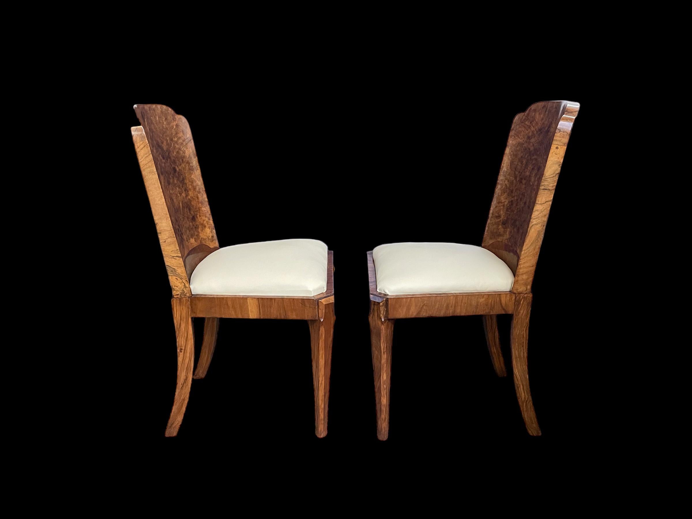 Cuir Table de salle à manger et six chaises Art déco par Maurice Adams en vente