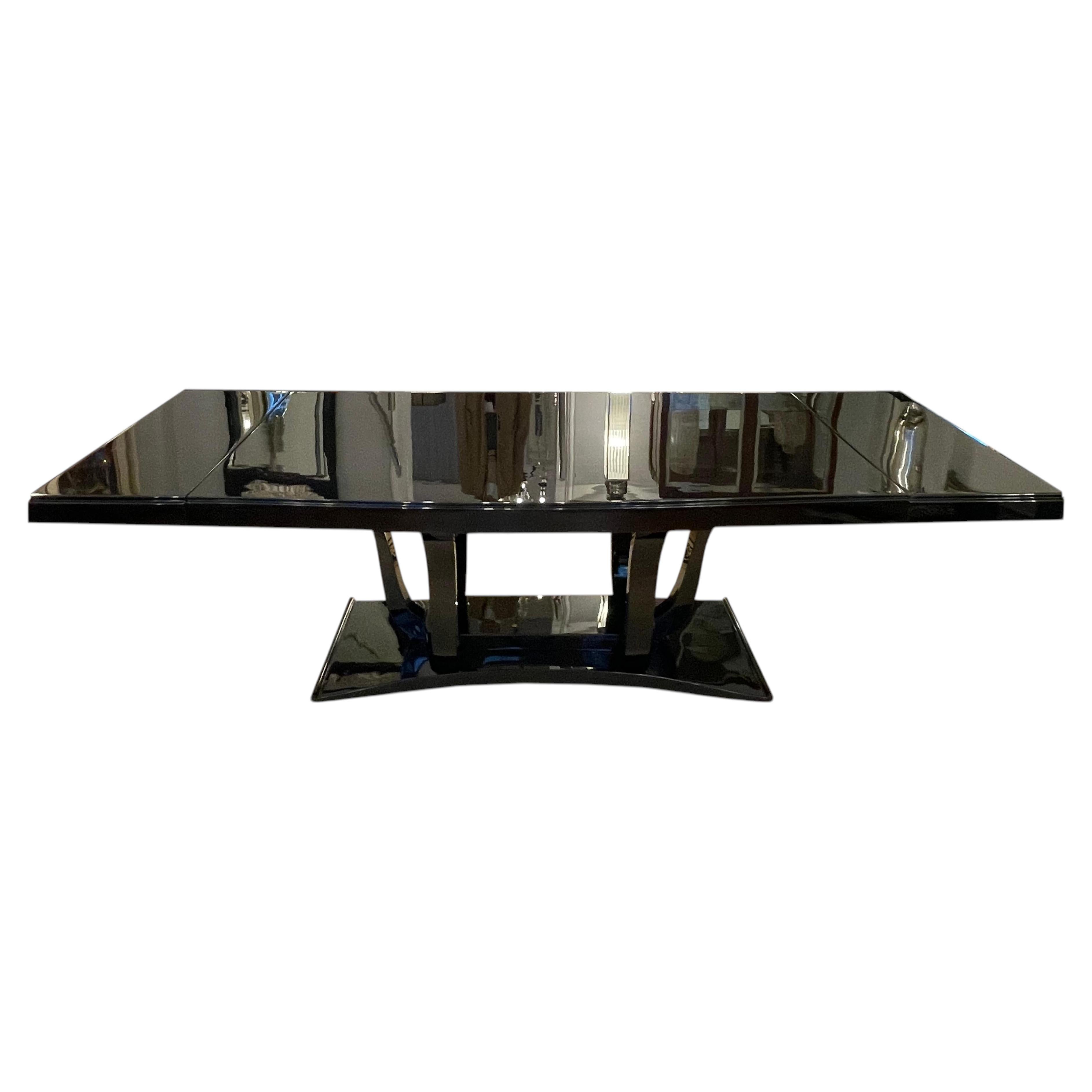 Art Deco dining table, black lacquer, circa 1930
