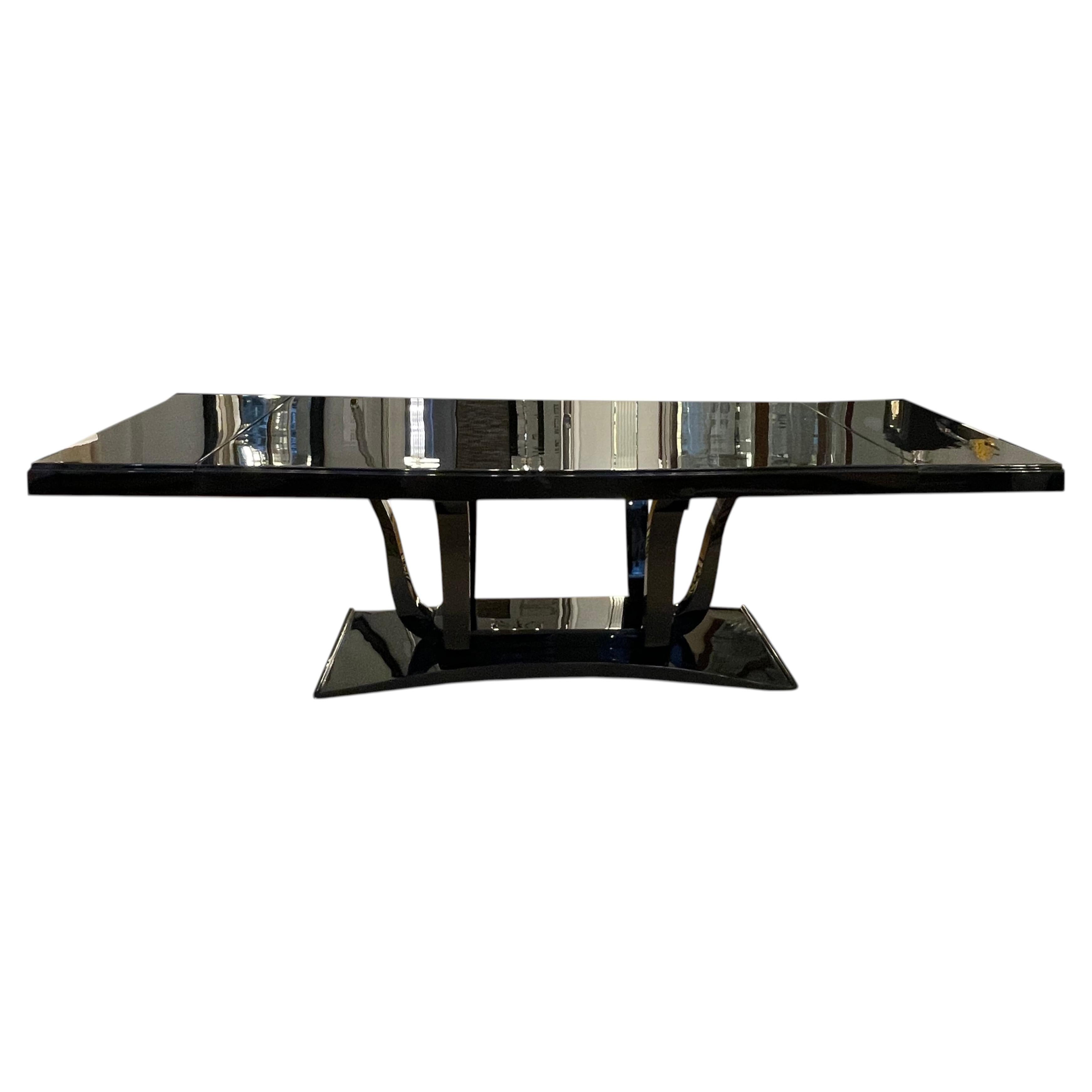 Art Deco dining table, black lacquer, circa 1930