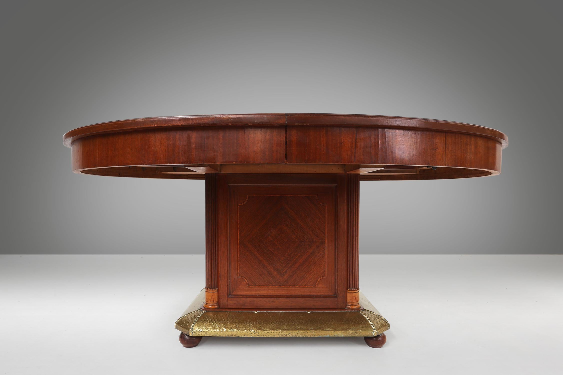 Art Deco dining table by De Coene 1930 For Sale 3