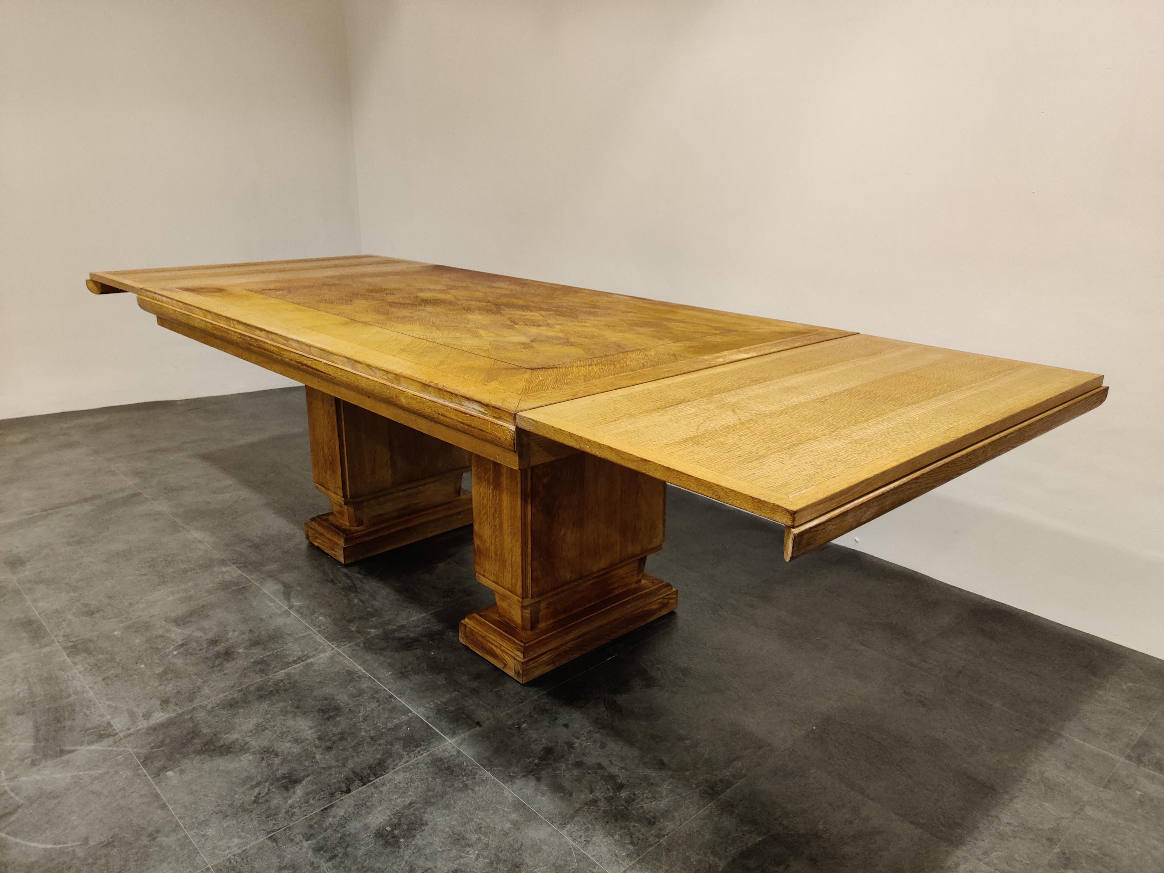 Beautiful modernist Art Deco dining table by Gaston Poisson.

The table can be extended from 170 to 270 cm.

Beautiful Art Deco design and very good quality.

1940s, France

Measures: Height 74cm/29.13