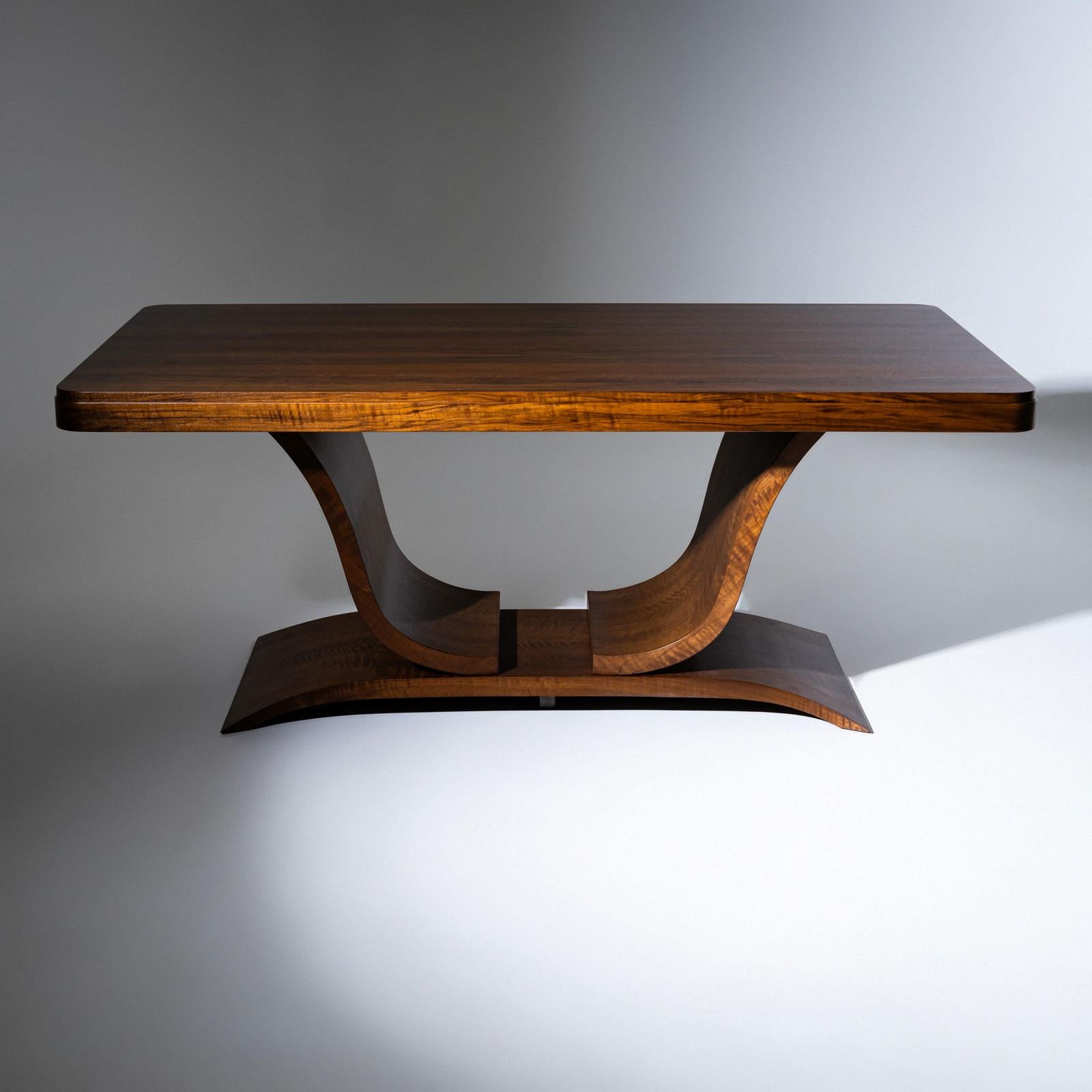 Art Deco Dining Table, circa 1920 In Good Condition For Sale In Greding, DE