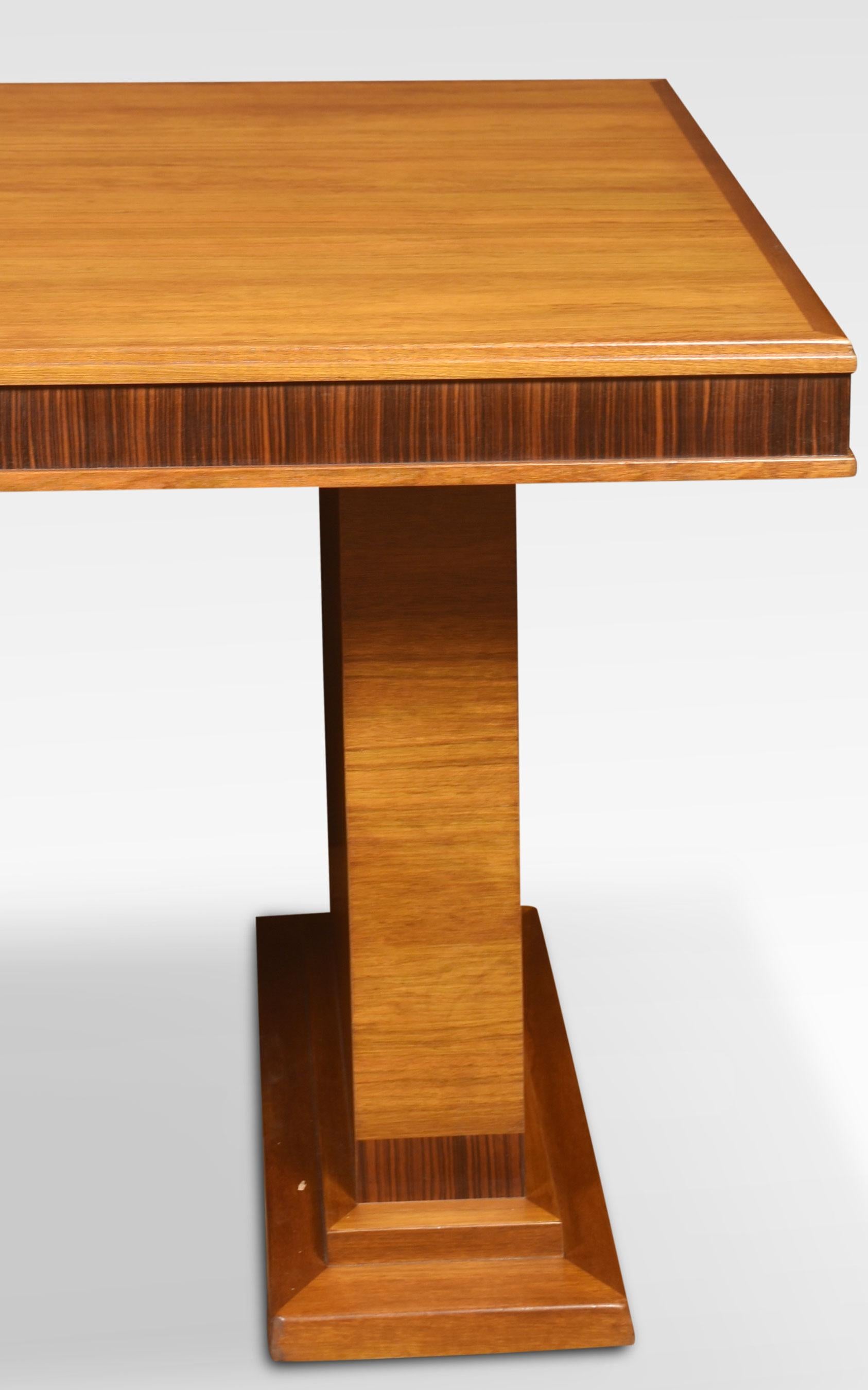 20th Century Art Deco Dining Table For Sale