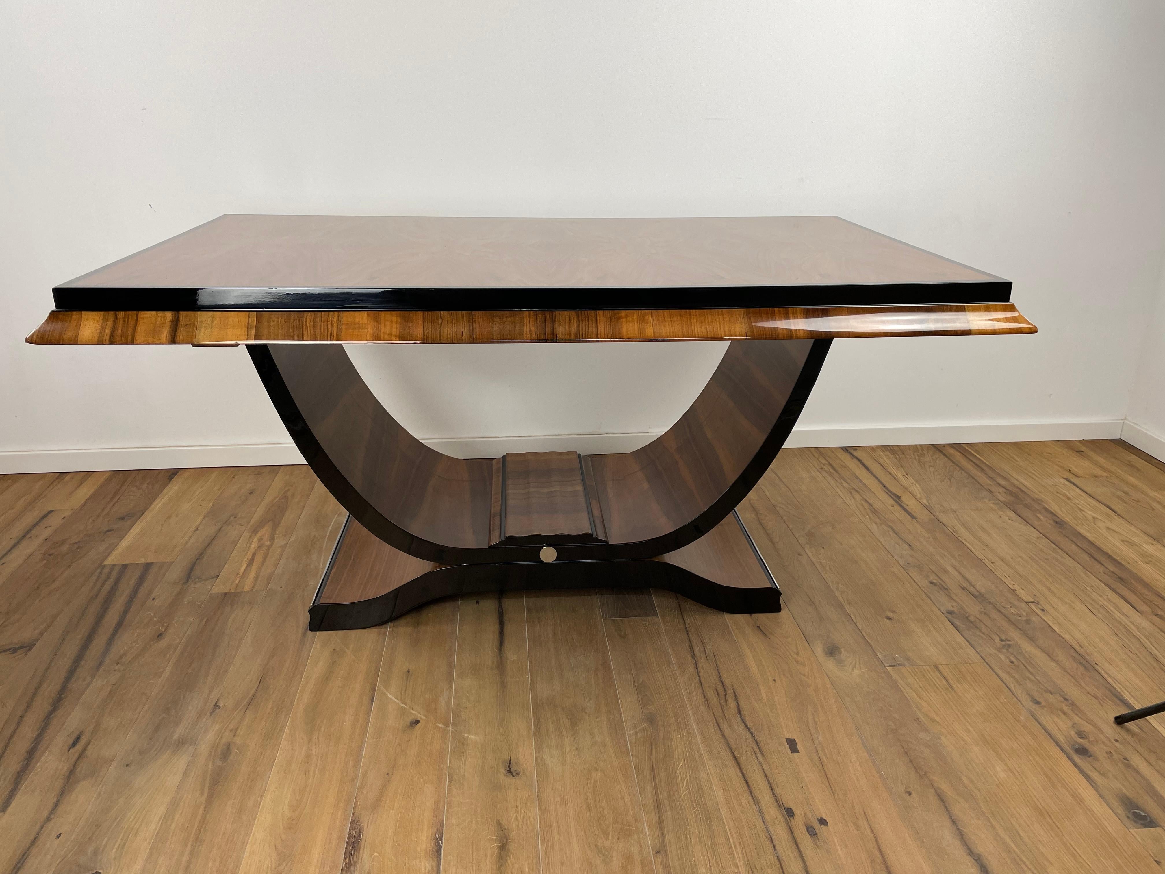 Art Deco Dining Extendable Table / Gondola Table, Paris 1920s, Walnut. 4