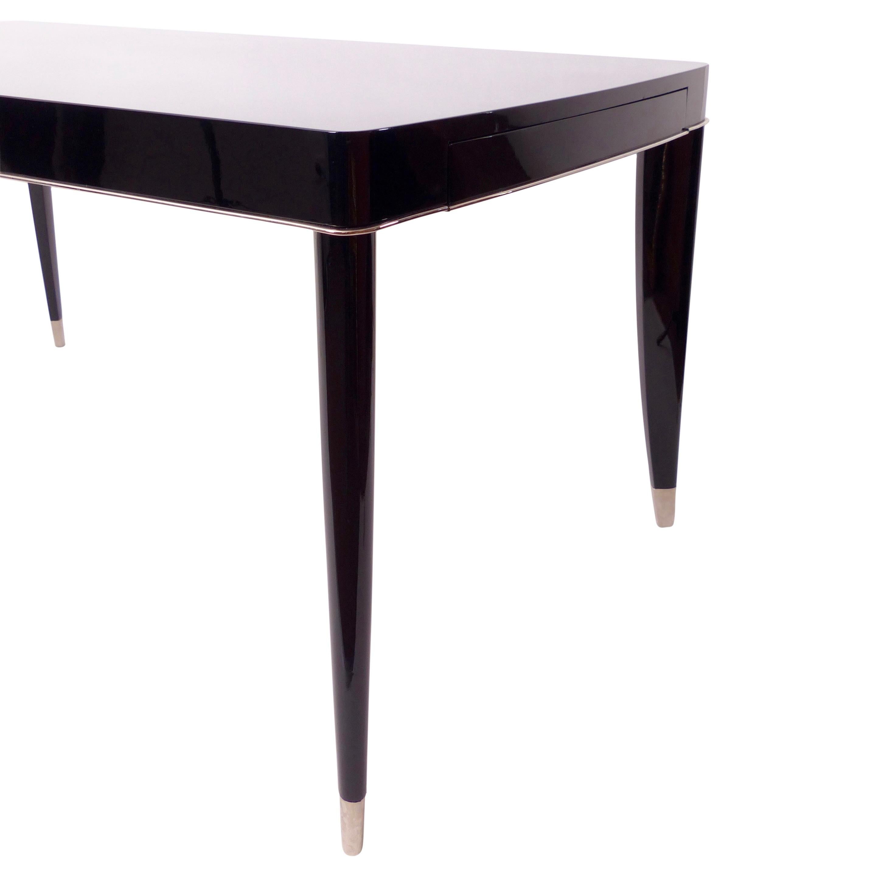 French Art Deco Dining Table in Black Piano Lacquer from De Coene Frères, Belgium 1940s For Sale