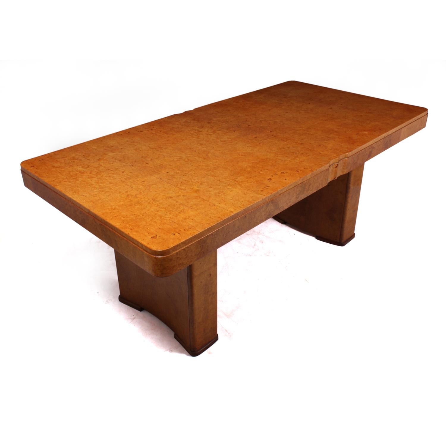Art Deco Dining Table in Burr Maple 1