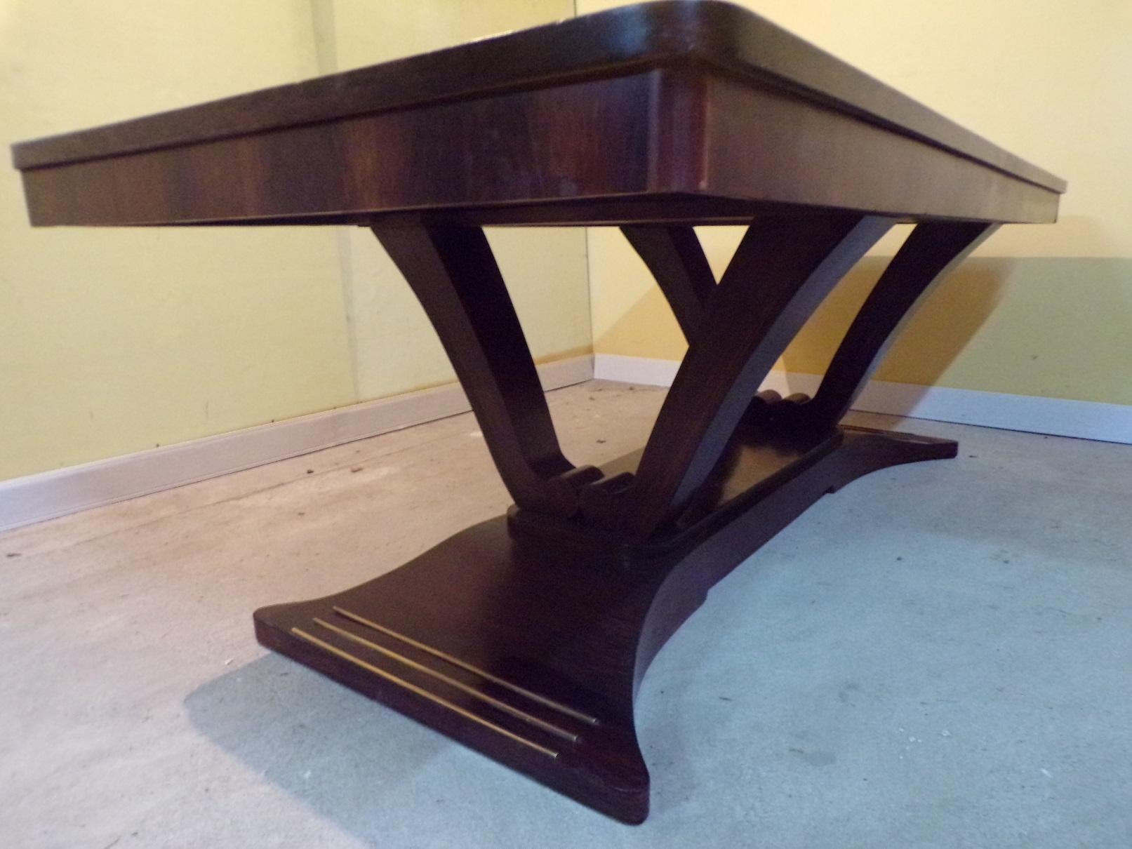 Art Deco Dining Table in Macassar Ebony Wood, circa 1930 For Sale 5