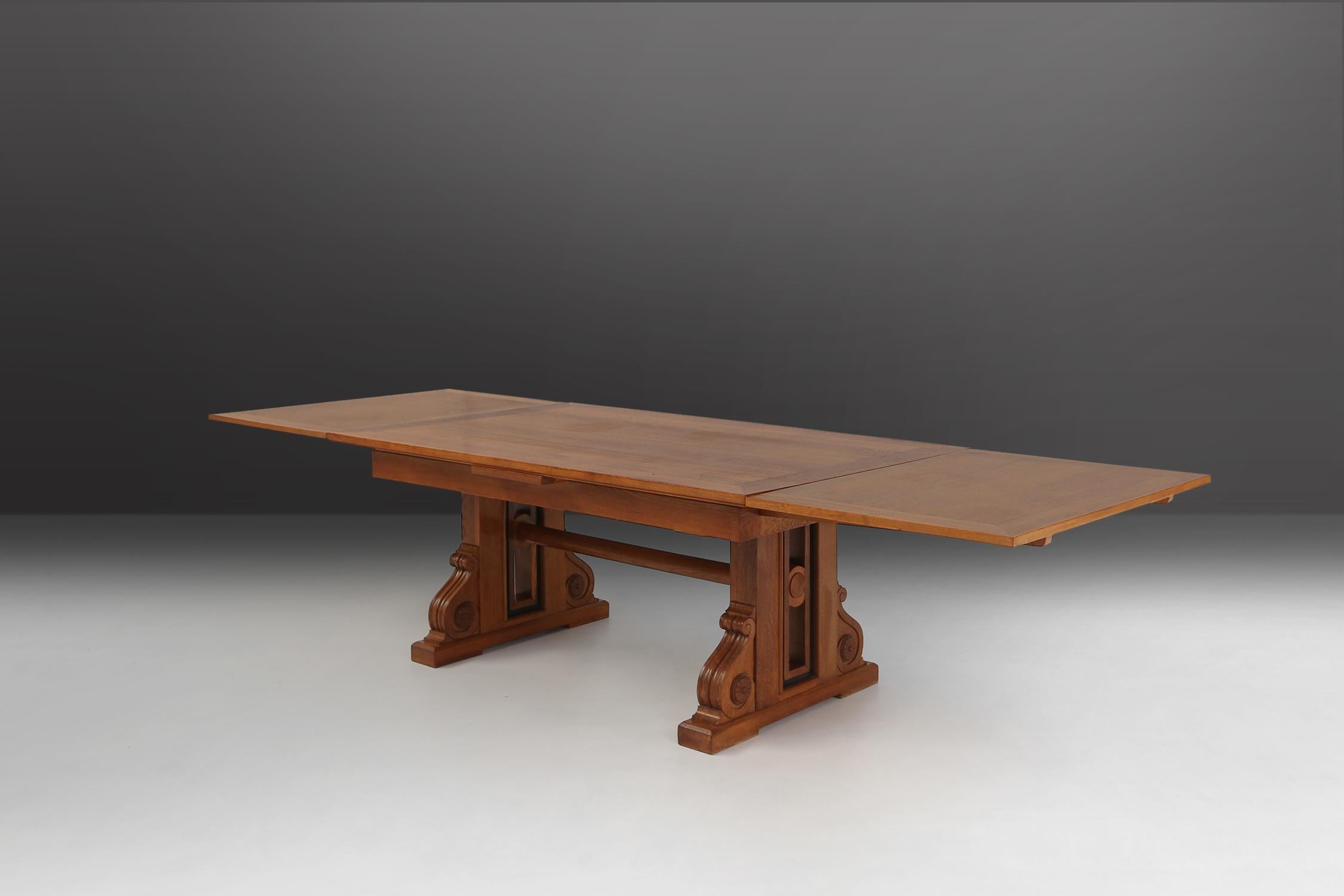 Belgian Art Deco Dining Table in Oak 1940's For Sale