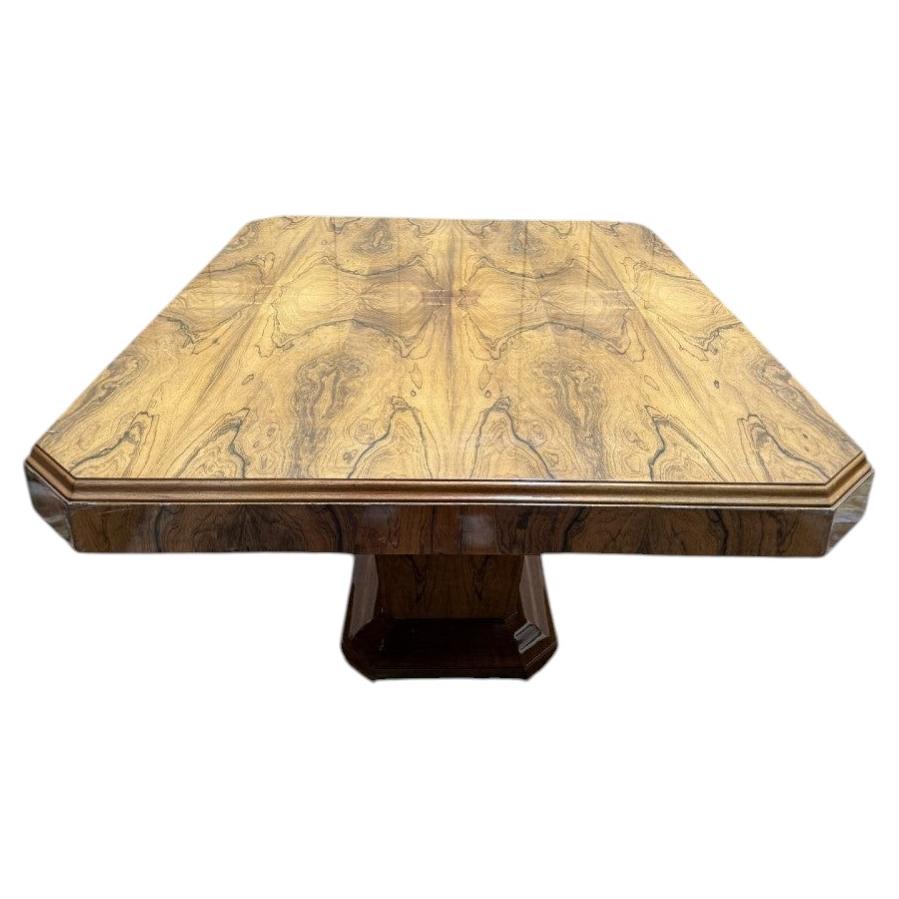 Art Deco Dining Table in Walnut Veneer, 20th Century
